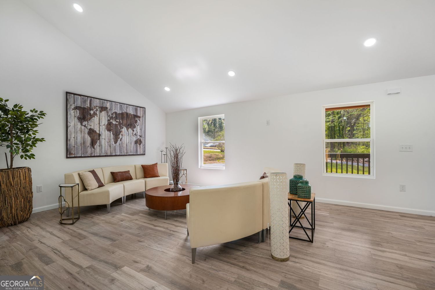 1705 Beechwood SW