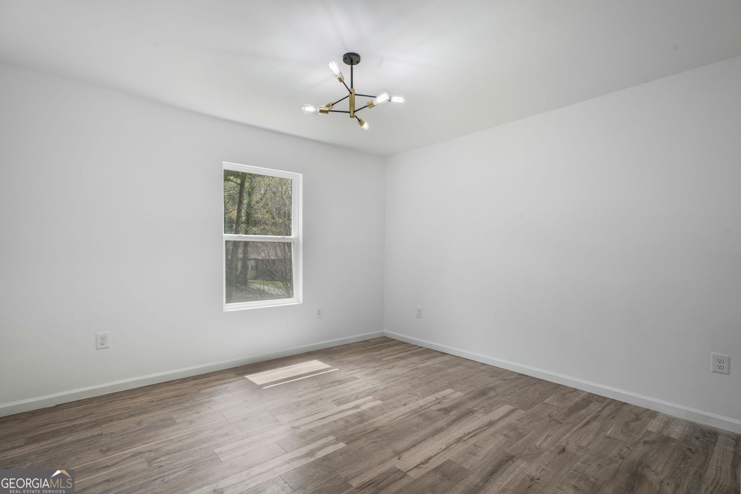 1705 Beechwood SW