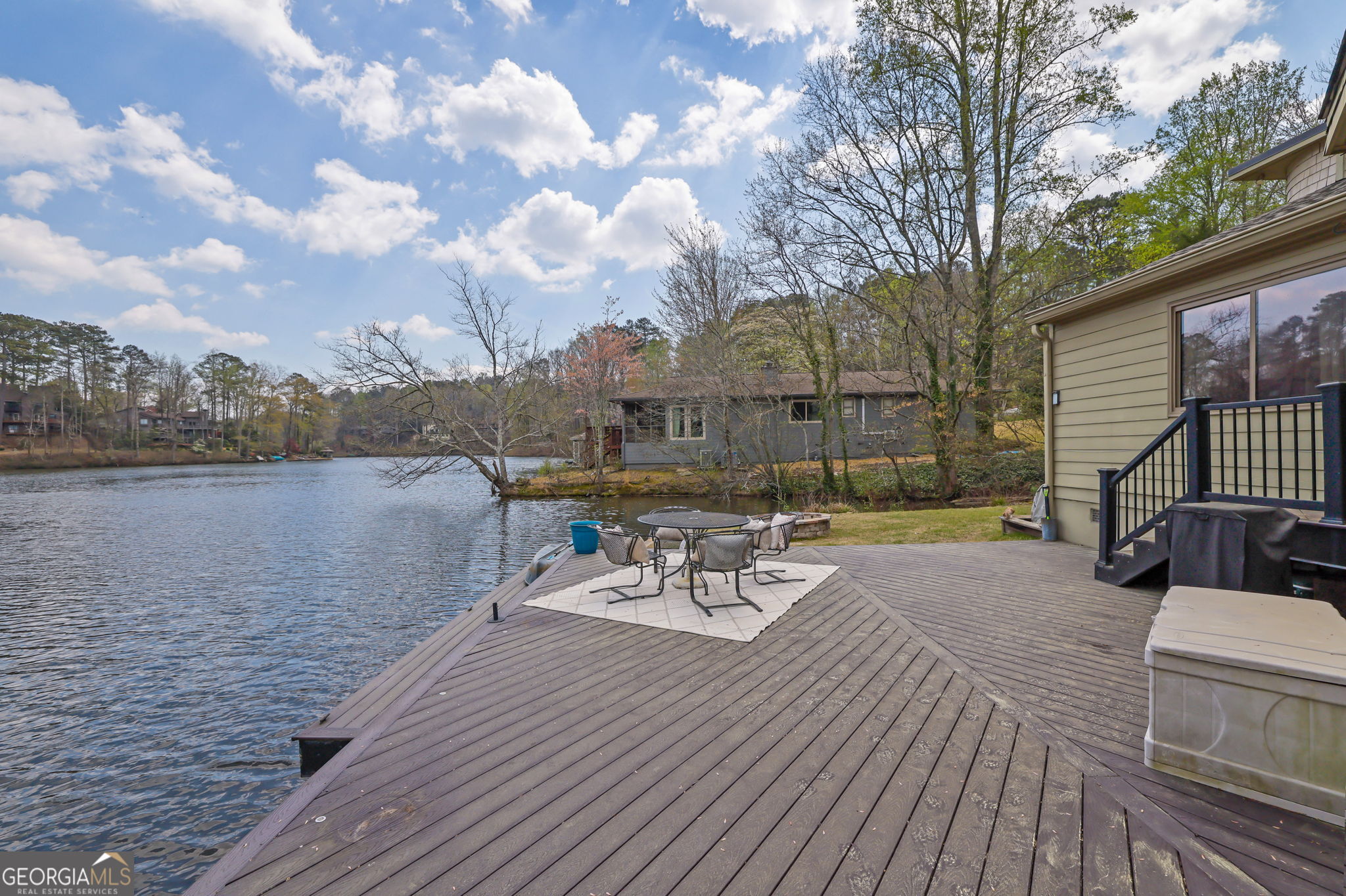 3850 Loch Highland Parkway NE