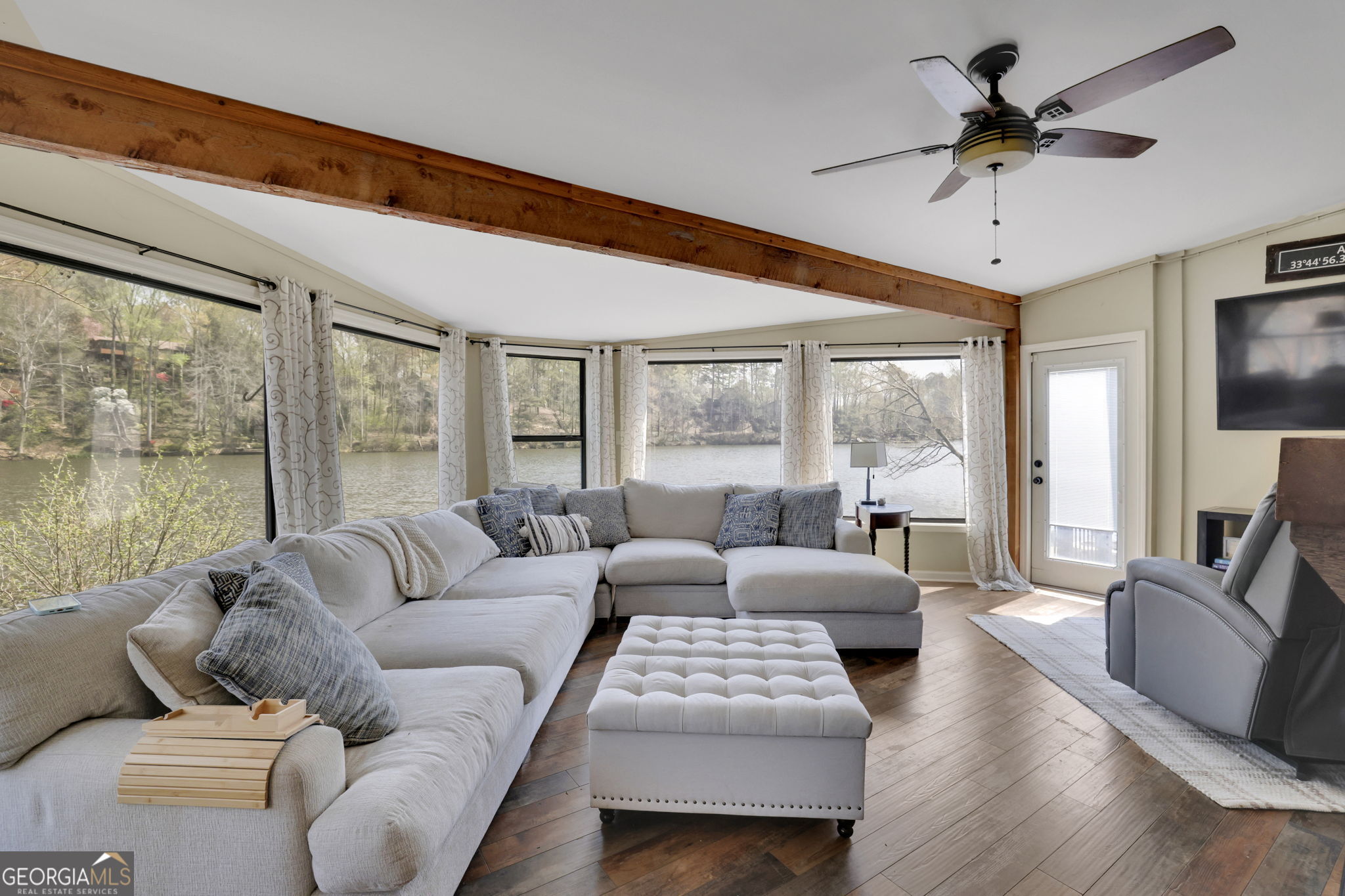 3850 Loch Highland Parkway NE