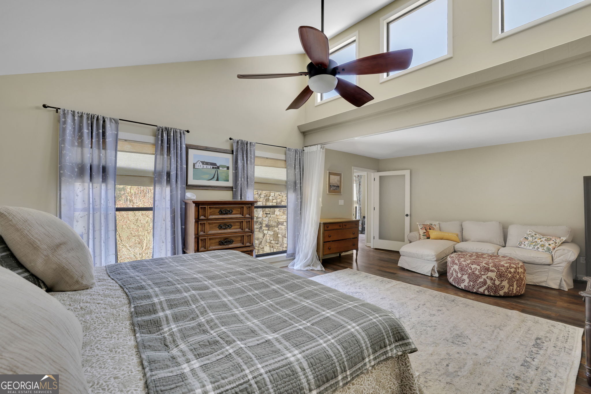 3850 Loch Highland Parkway NE