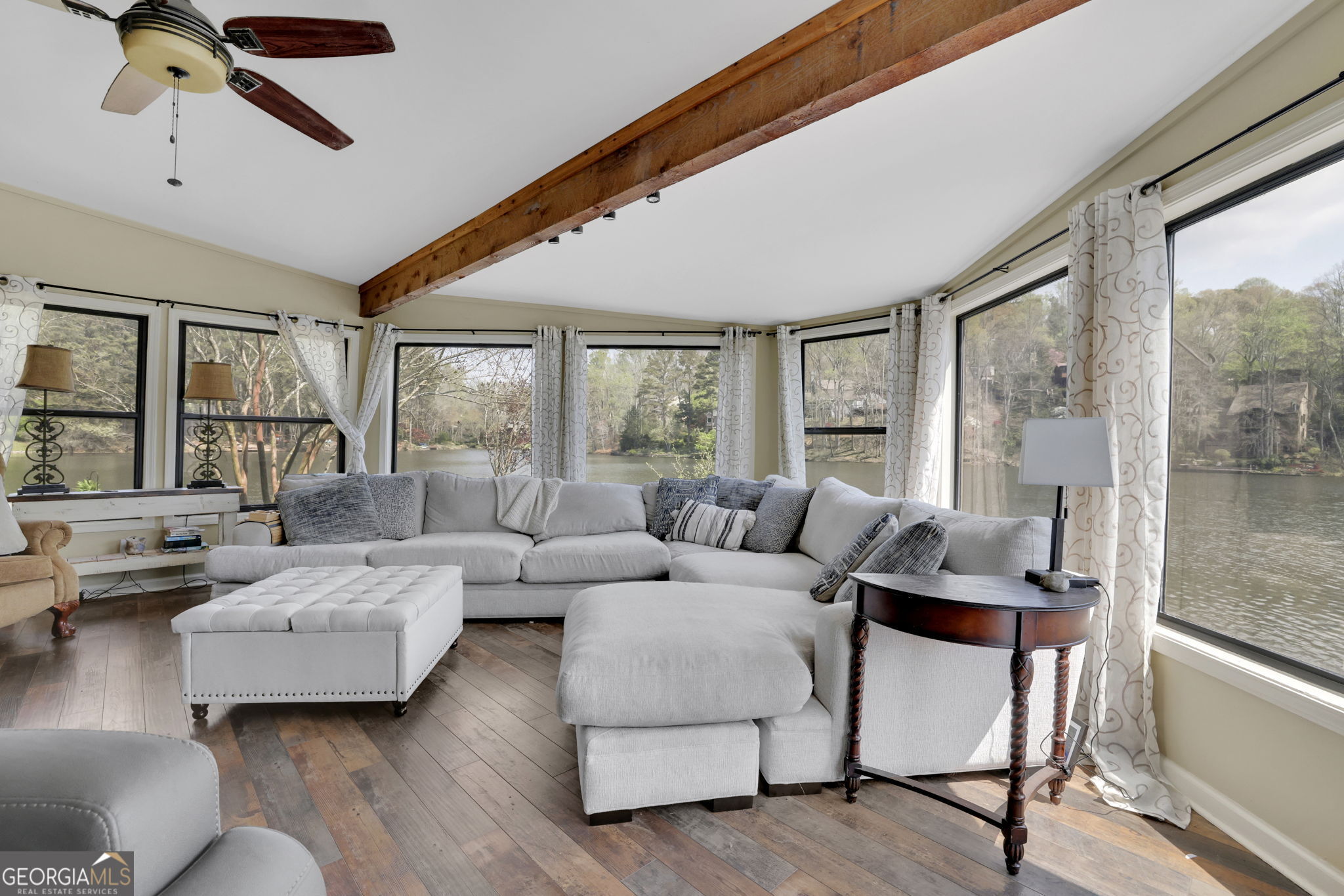 3850 Loch Highland Parkway NE