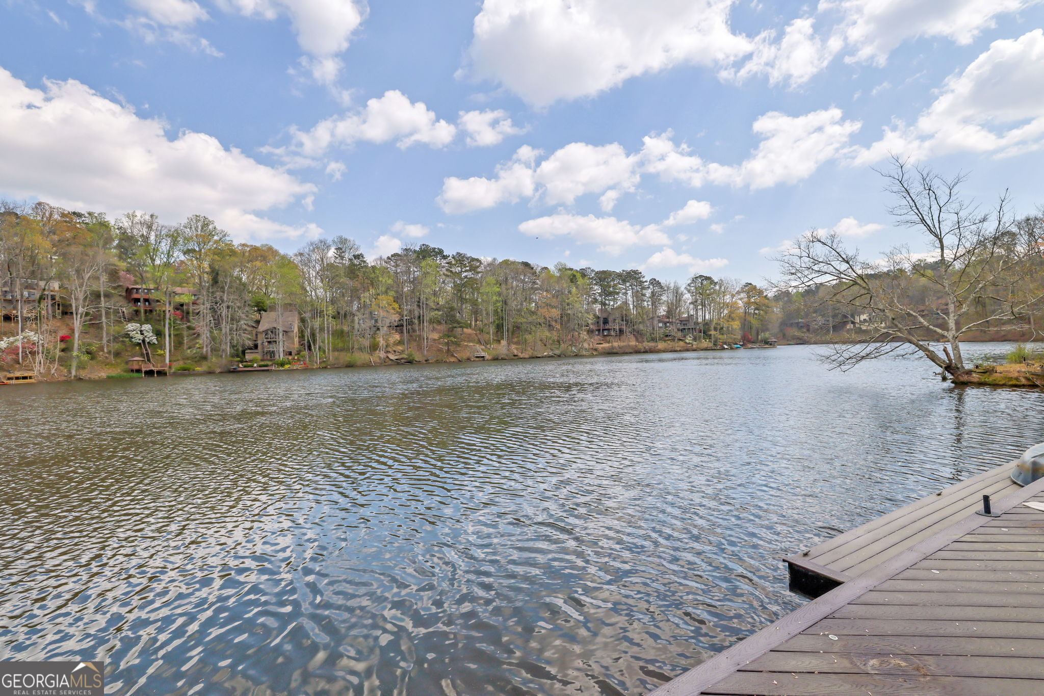 3850 Loch Highland Parkway NE