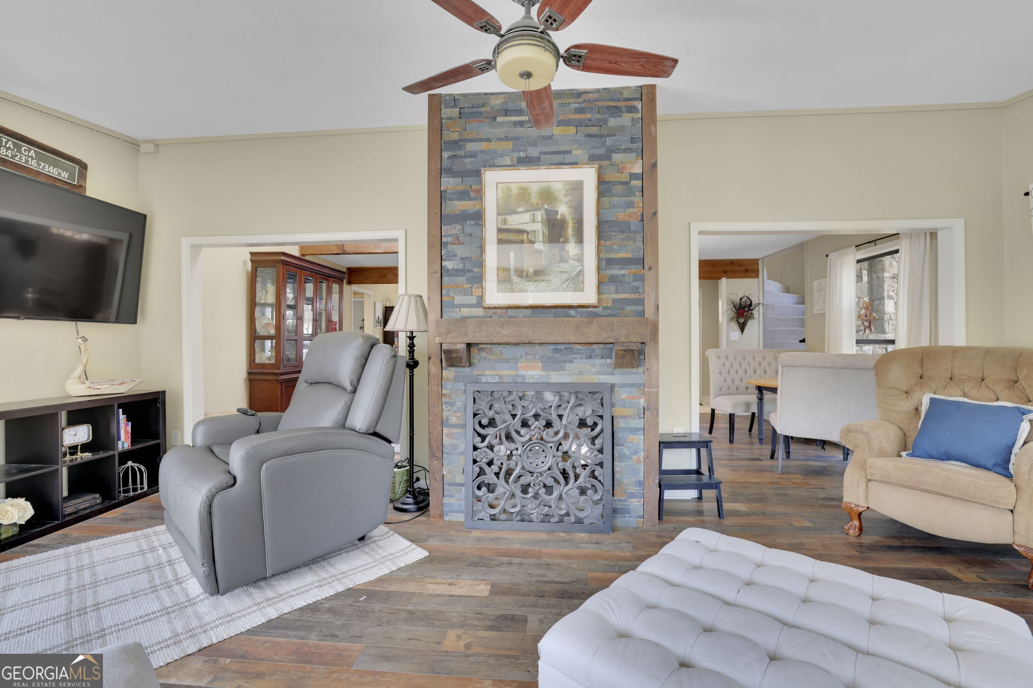 3850 Loch Highland Parkway NE