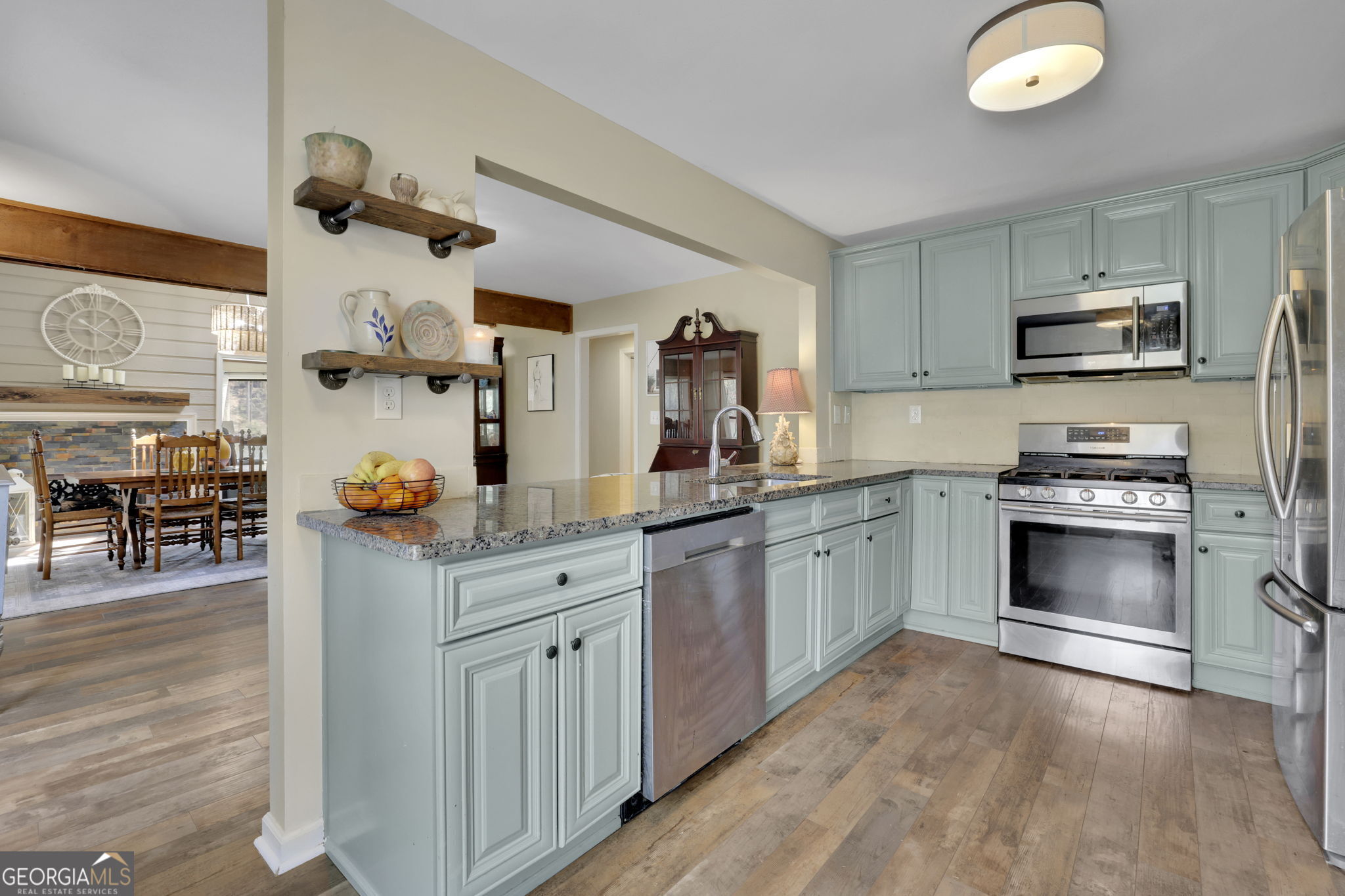 3850 Loch Highland Parkway NE