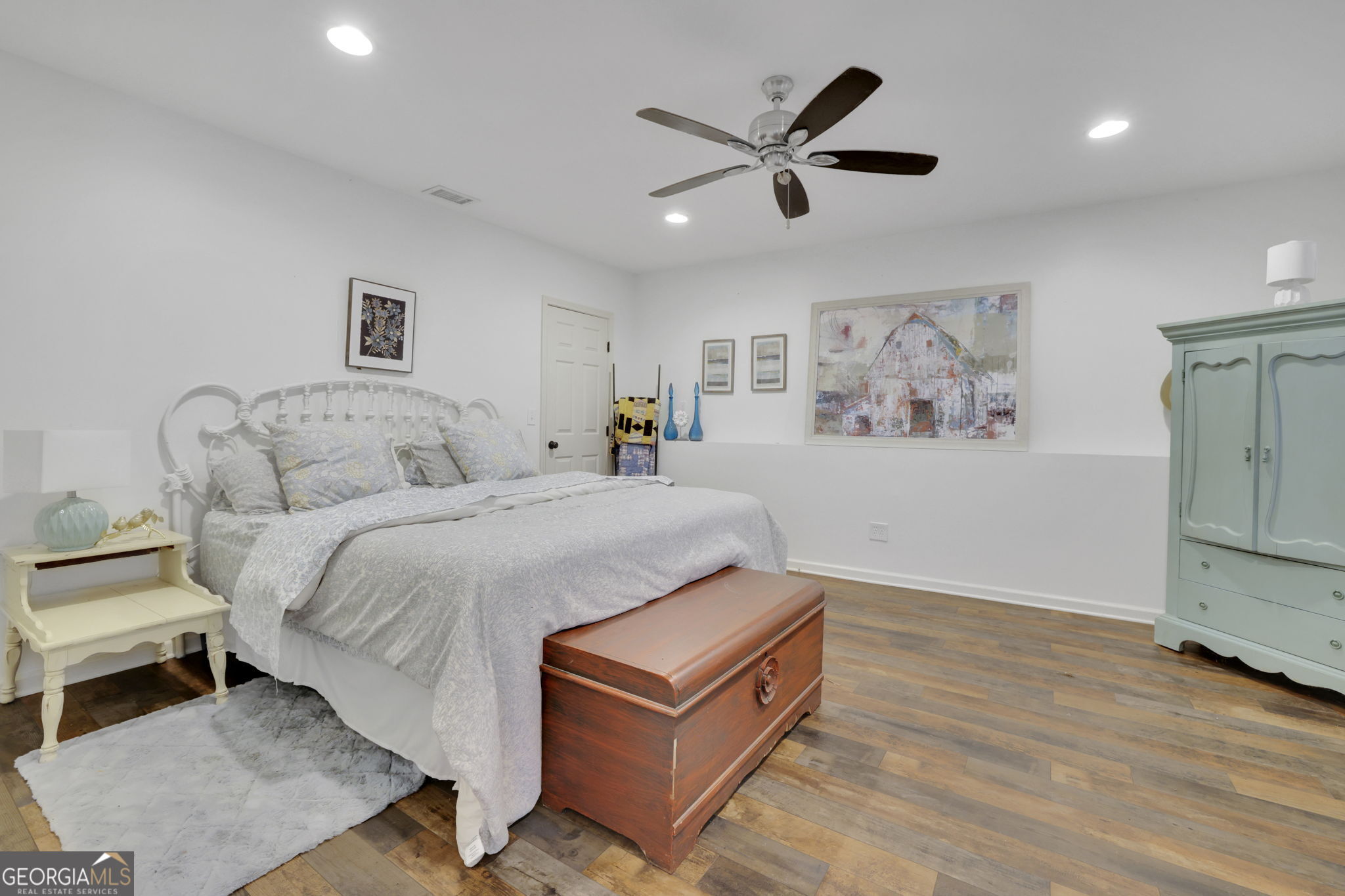 3850 Loch Highland Parkway NE