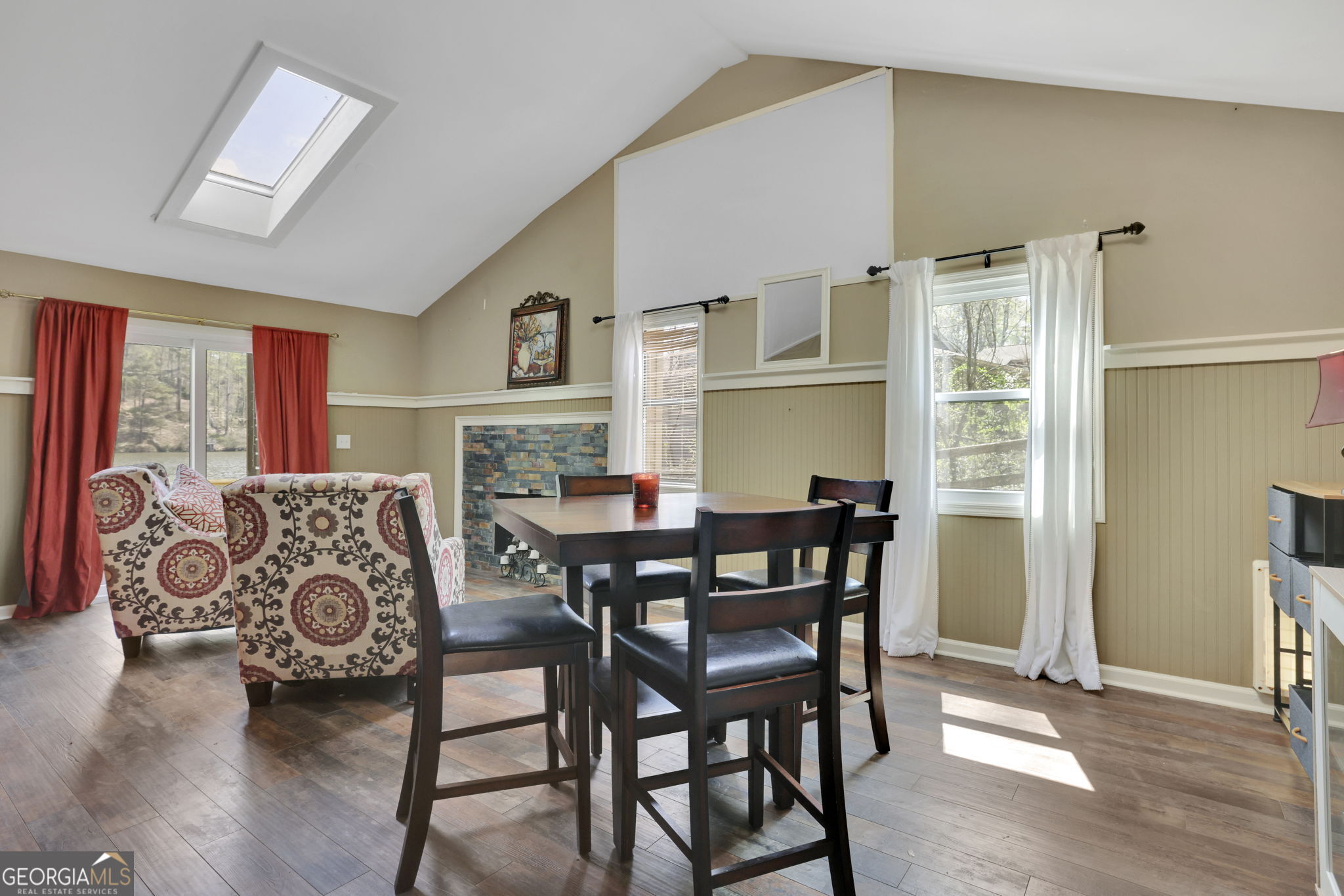 3850 Loch Highland Parkway NE