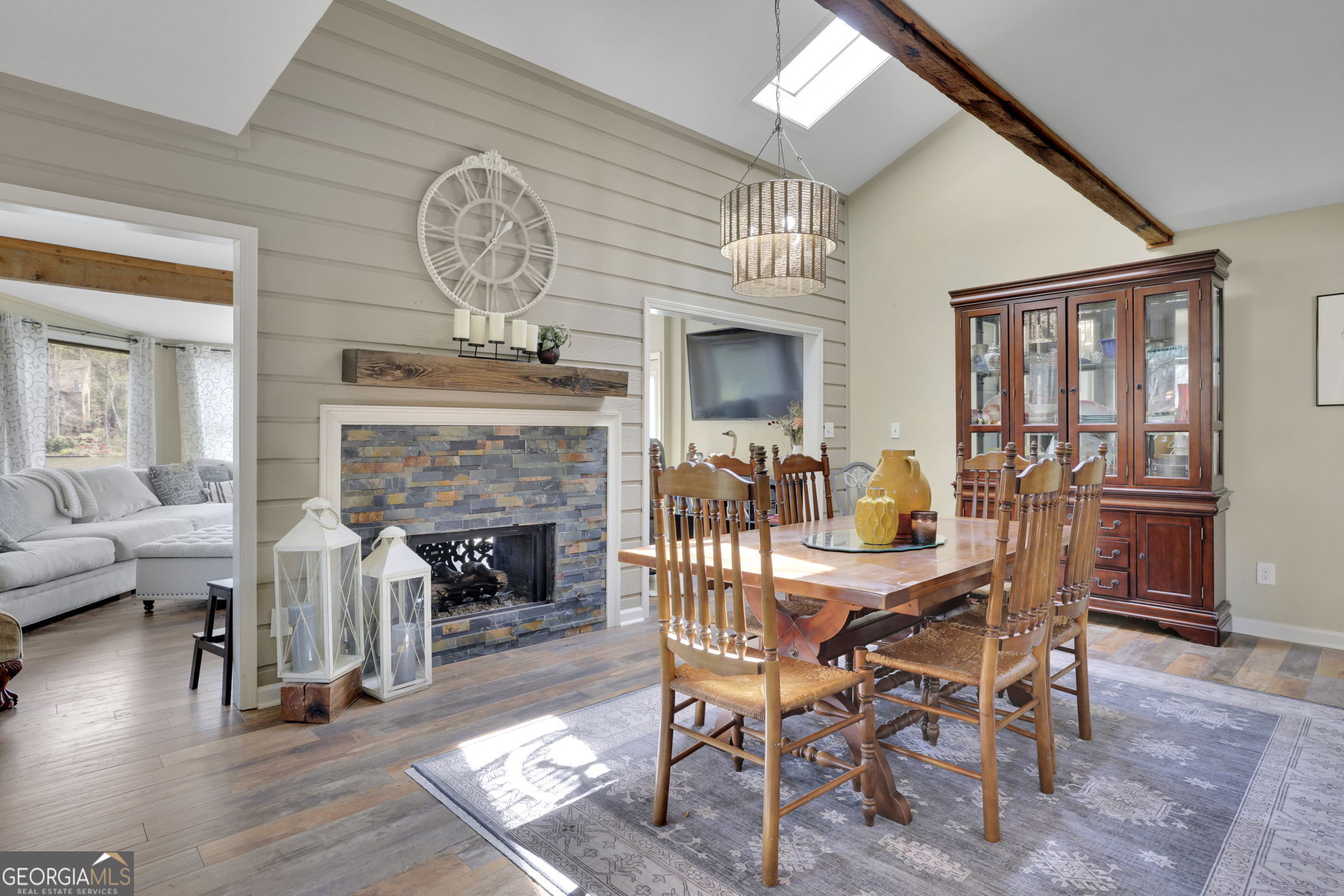 3850 Loch Highland Parkway NE