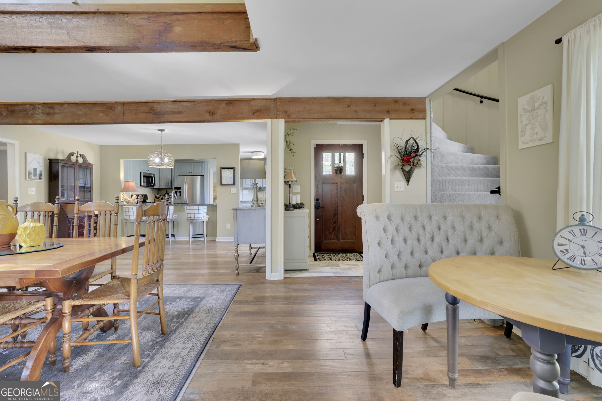 3850 Loch Highland Parkway NE