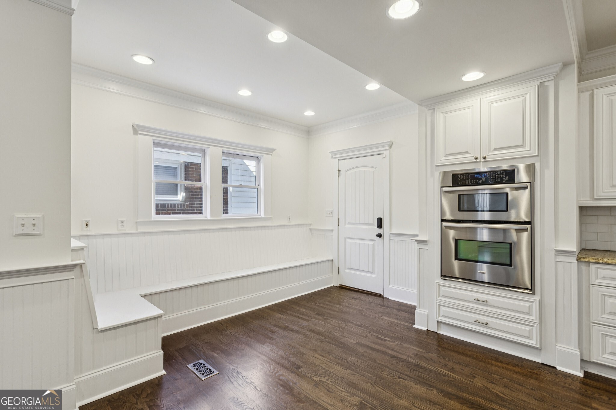 546 Highland Avenue NE