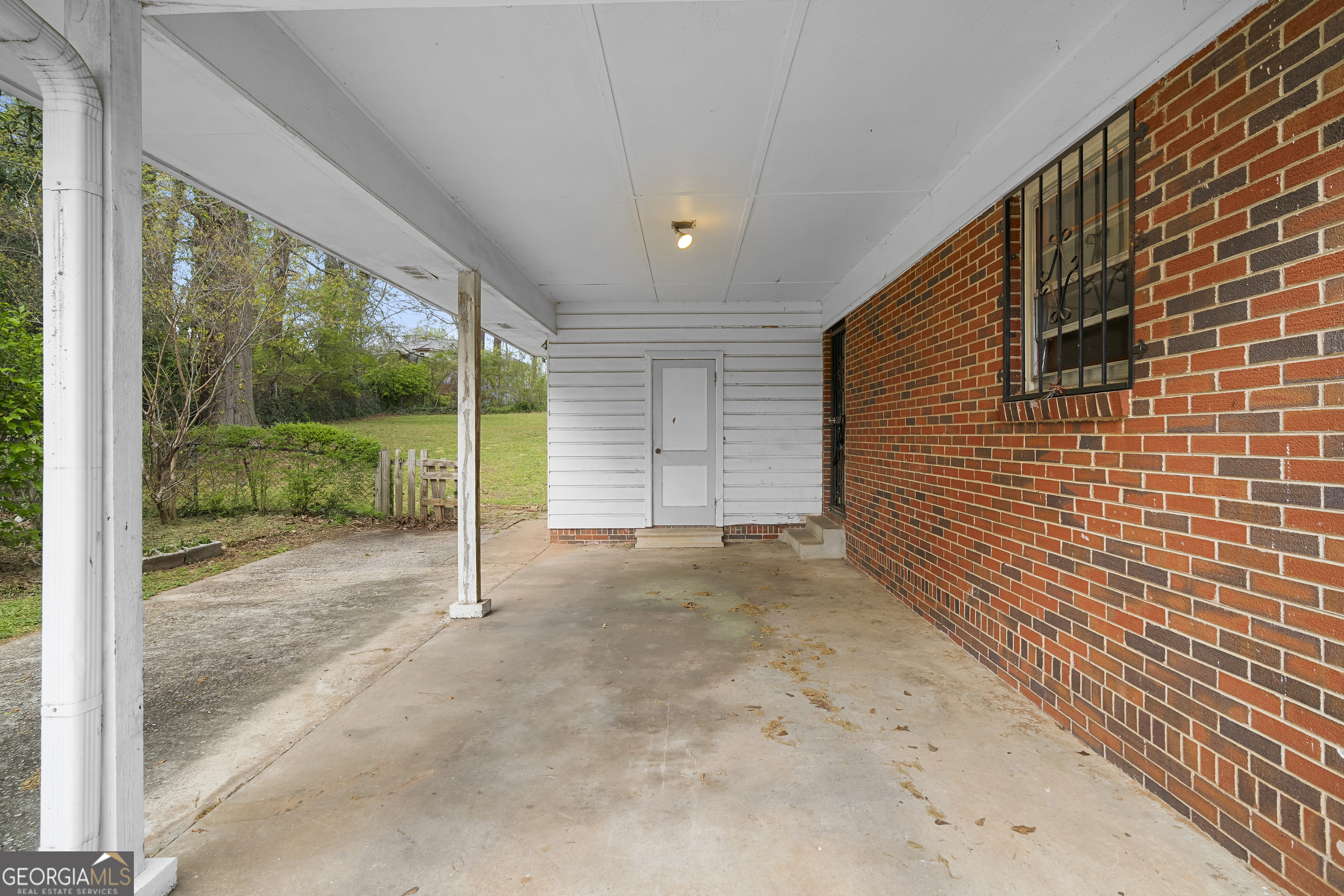 2667 Altaview Drive SE