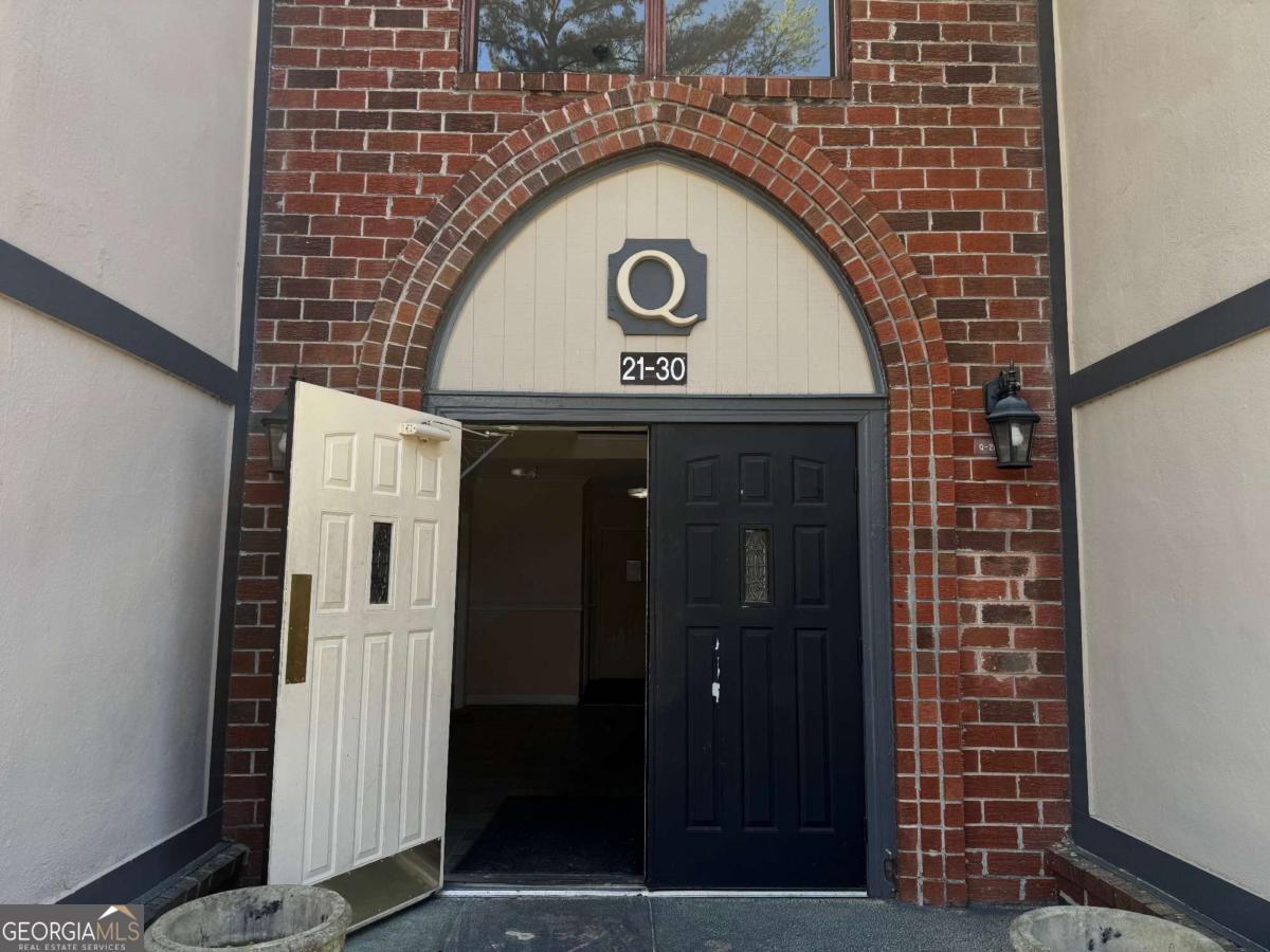 6851 Roswell Road # H29