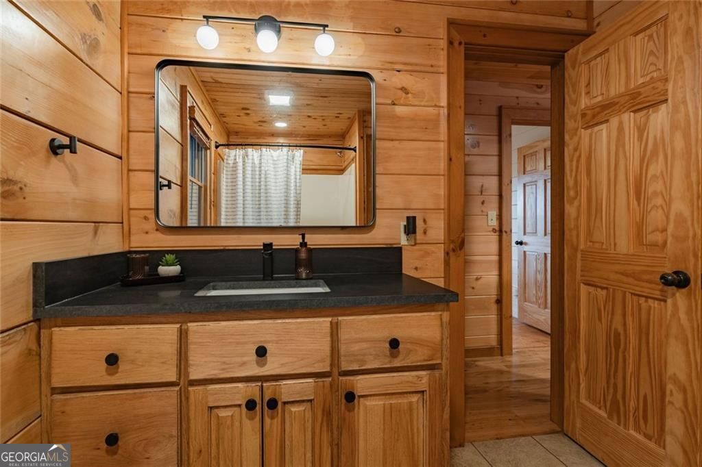 140 Black Oaks Road
