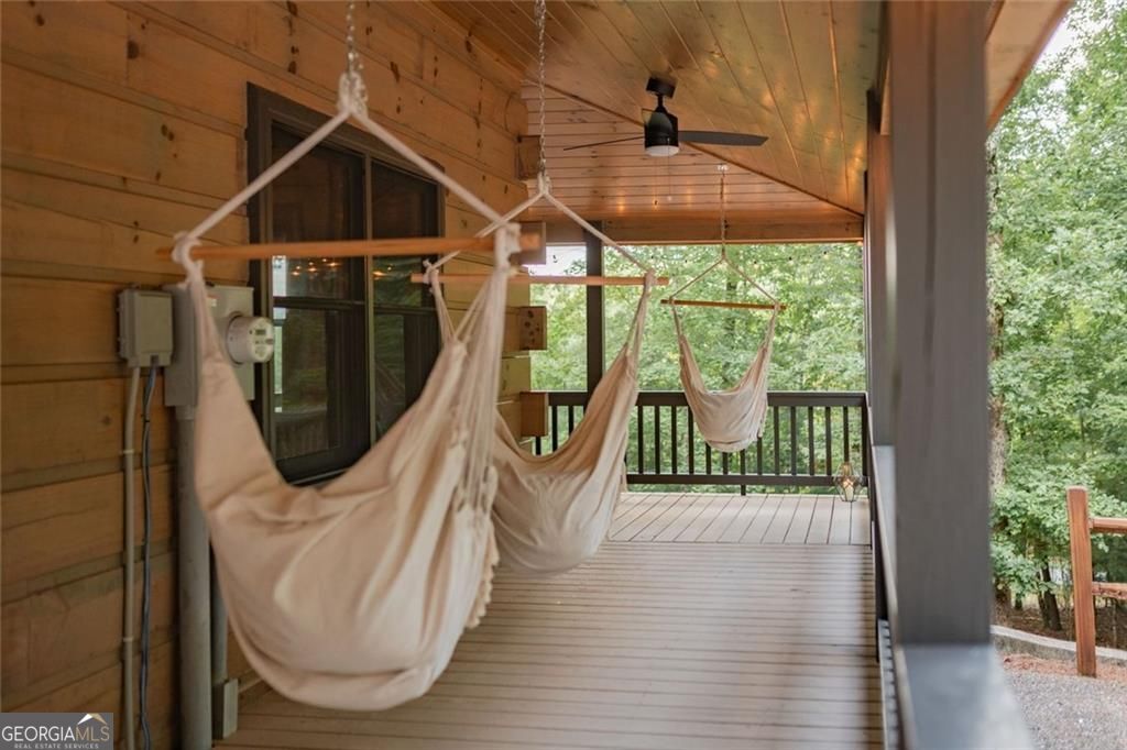 140 Black Oaks Road