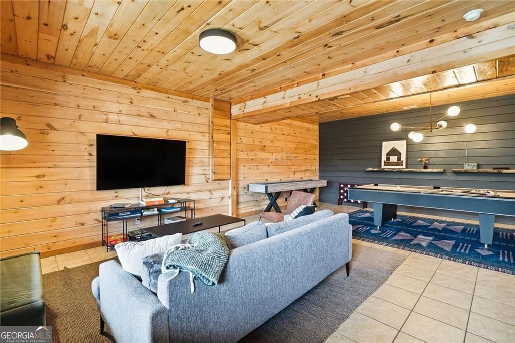 140 Black Oaks Road