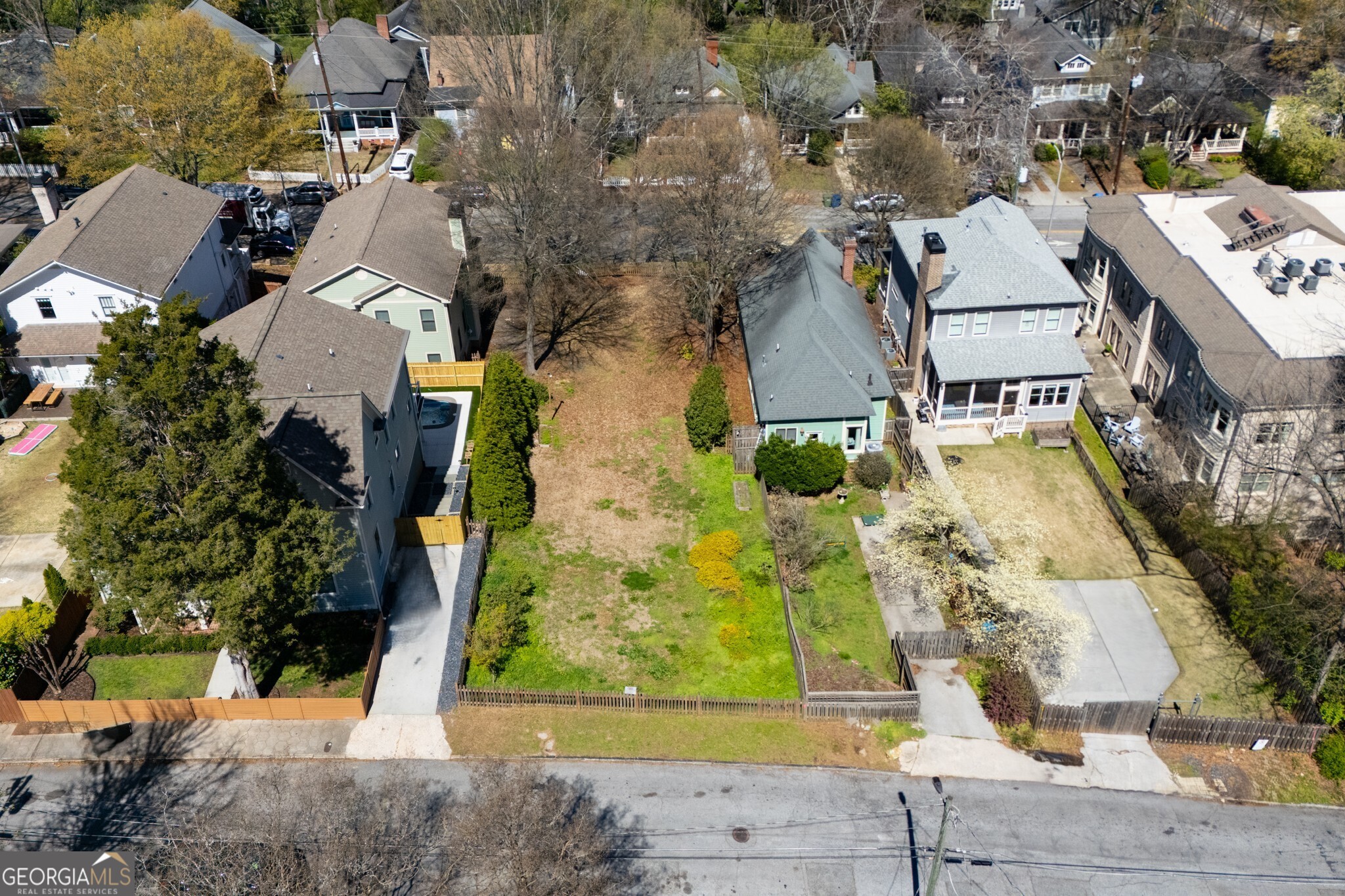 402 Pavillion Street SE