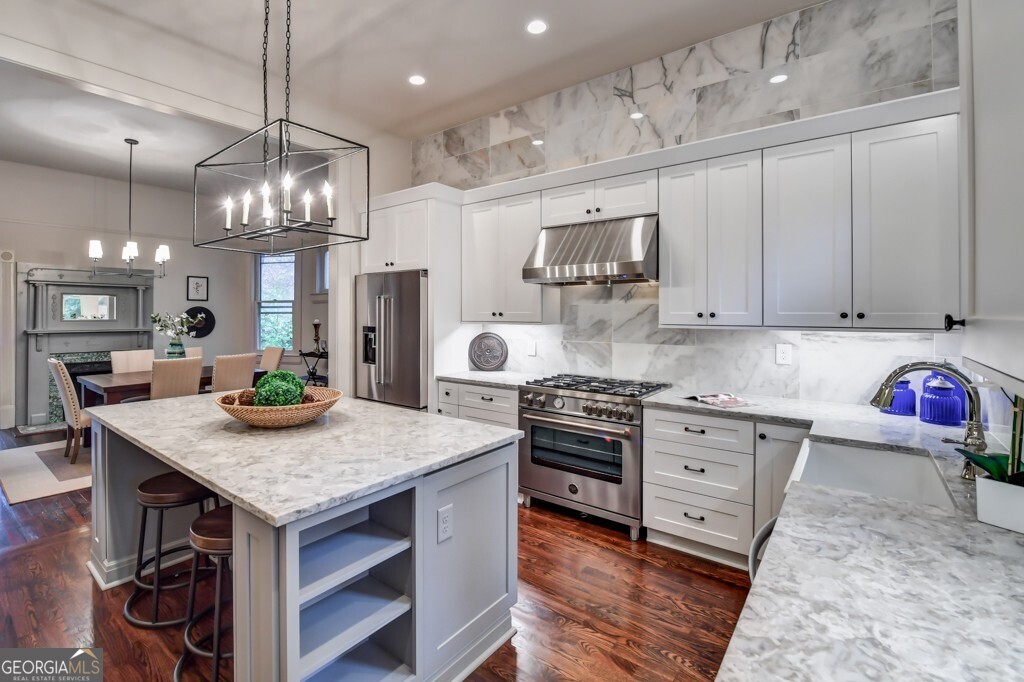 402 Pavillion Street SE