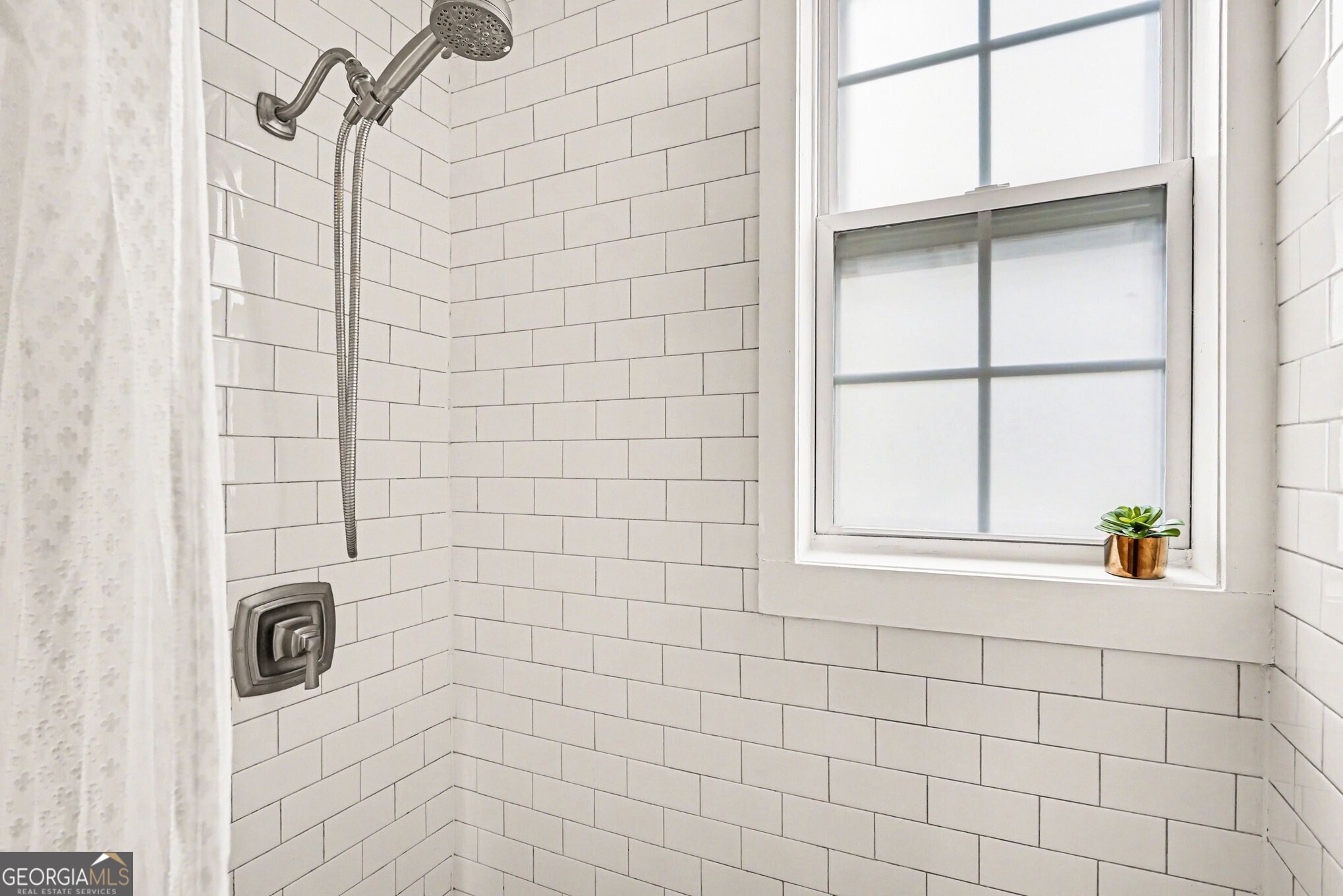 21 Peachtree Memorial Drive NW # 8