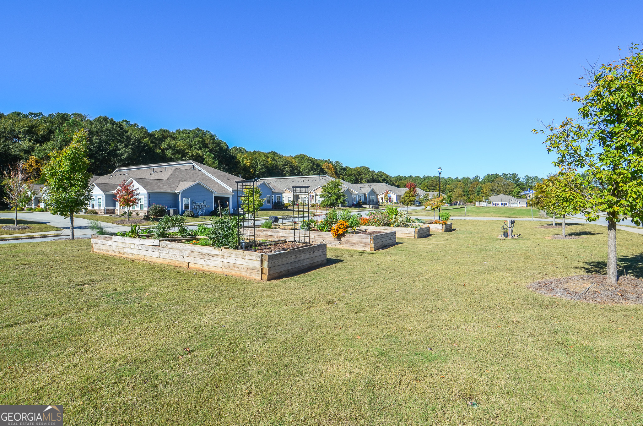 2562 Rathburn Circle