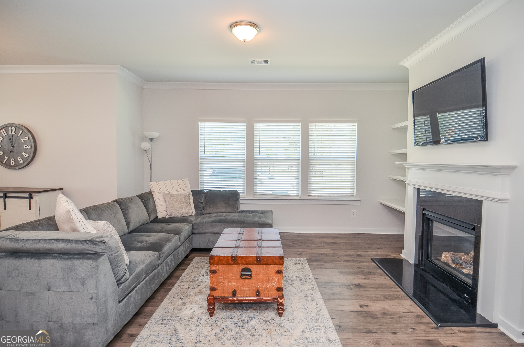 2562 Rathburn Circle