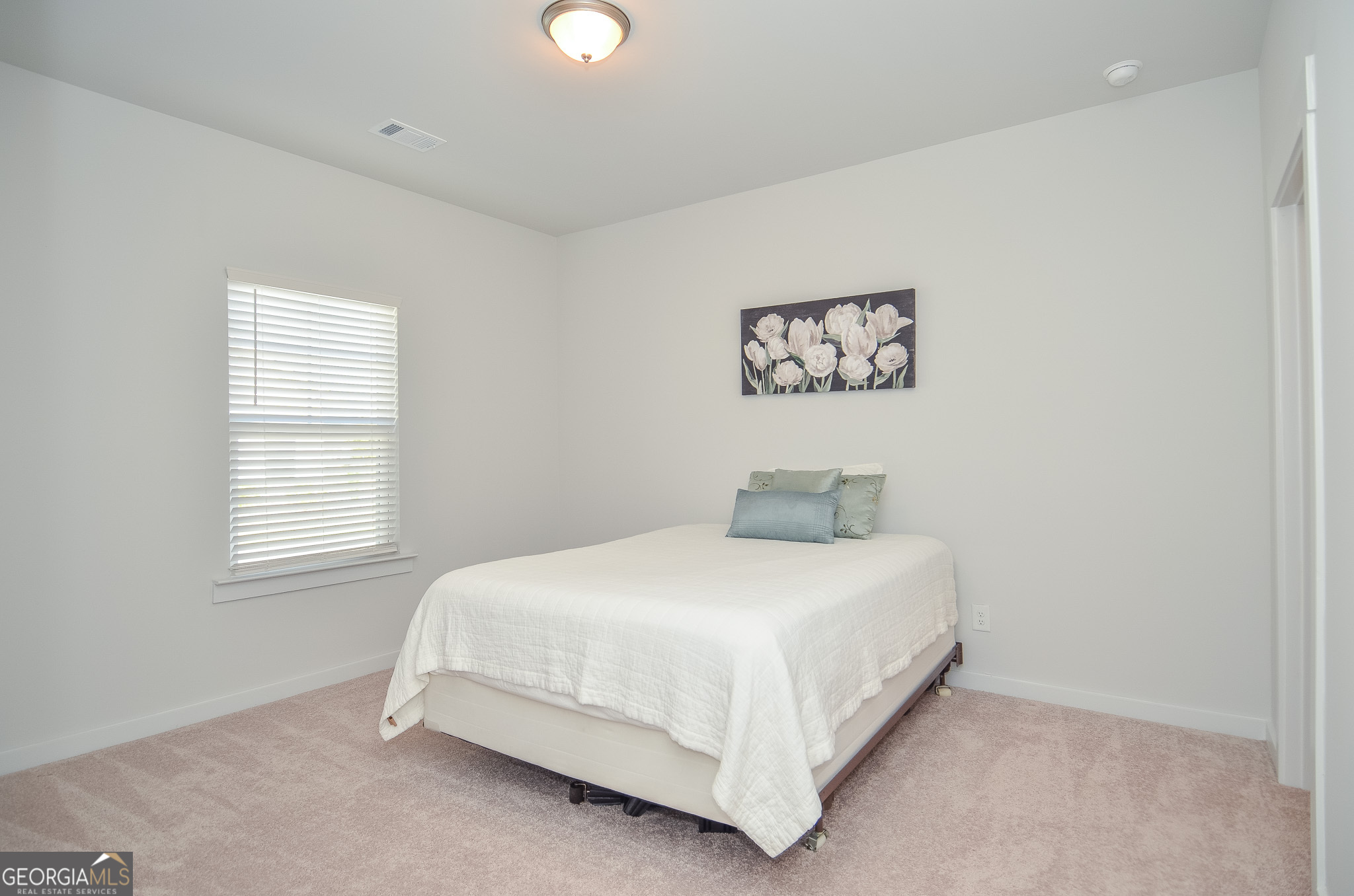 2562 Rathburn Circle