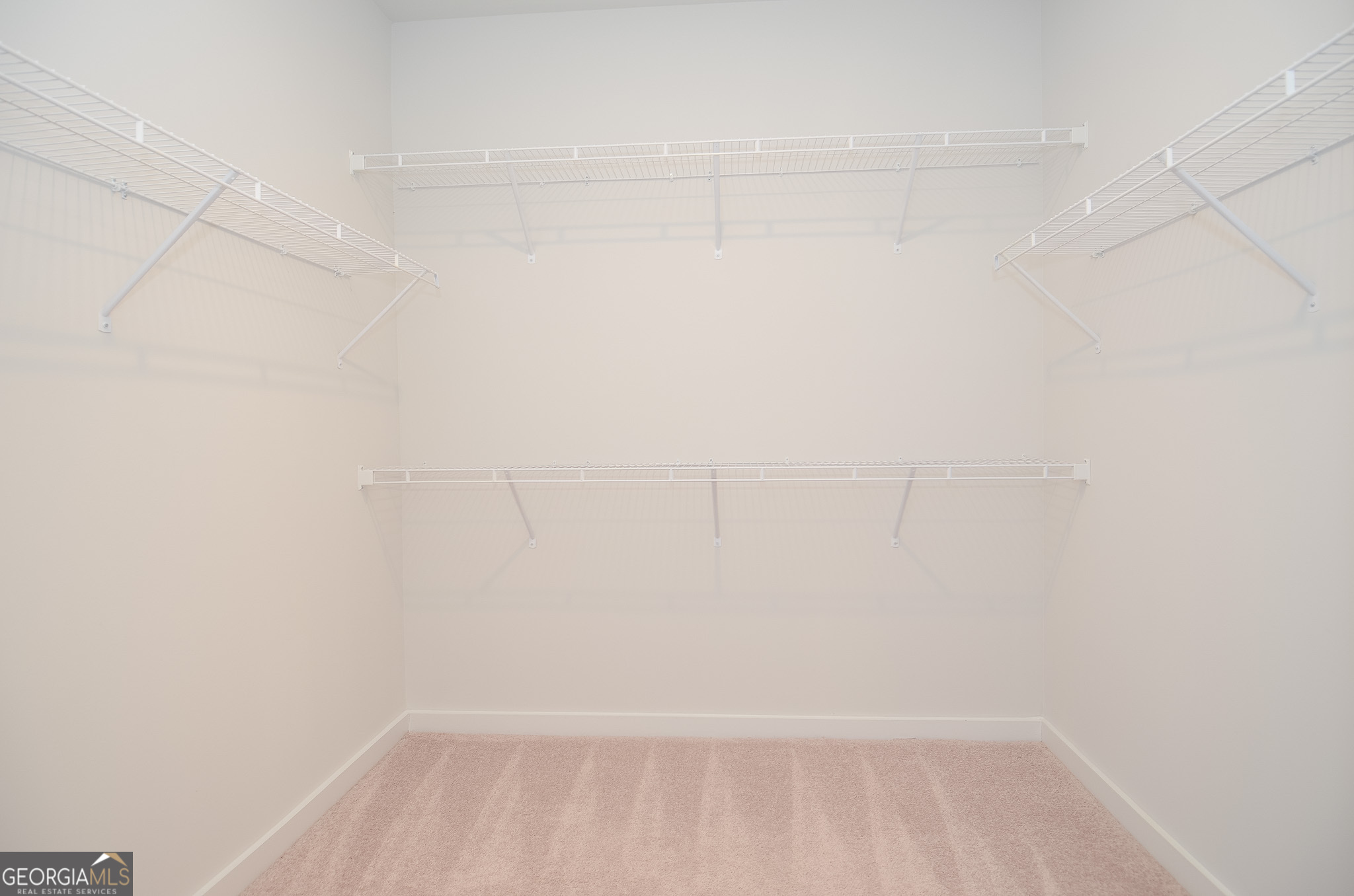 2562 Rathburn Circle