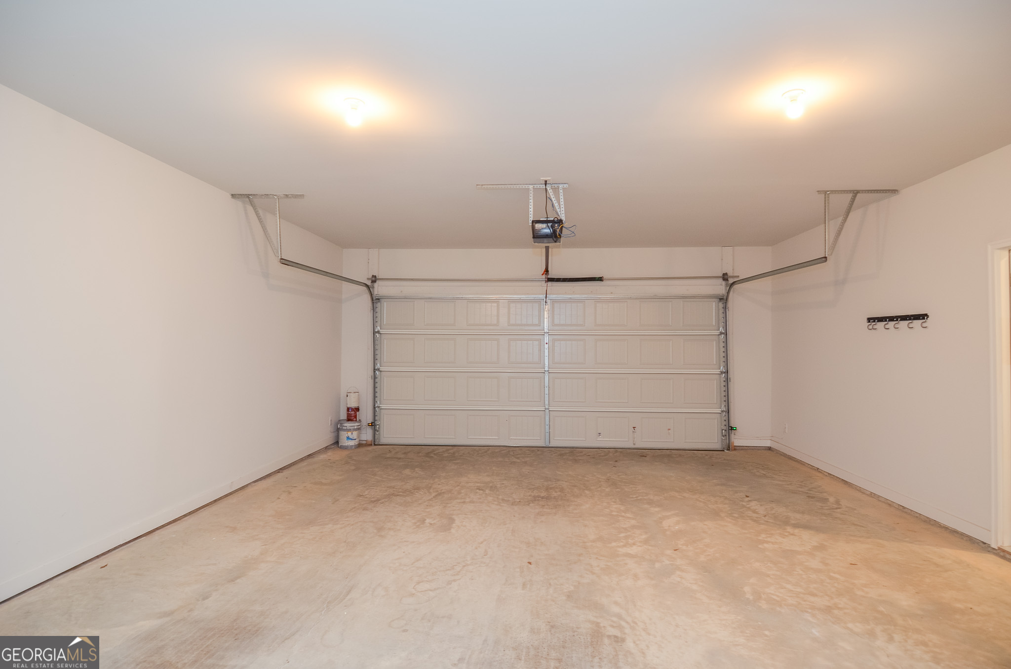 2562 Rathburn Circle