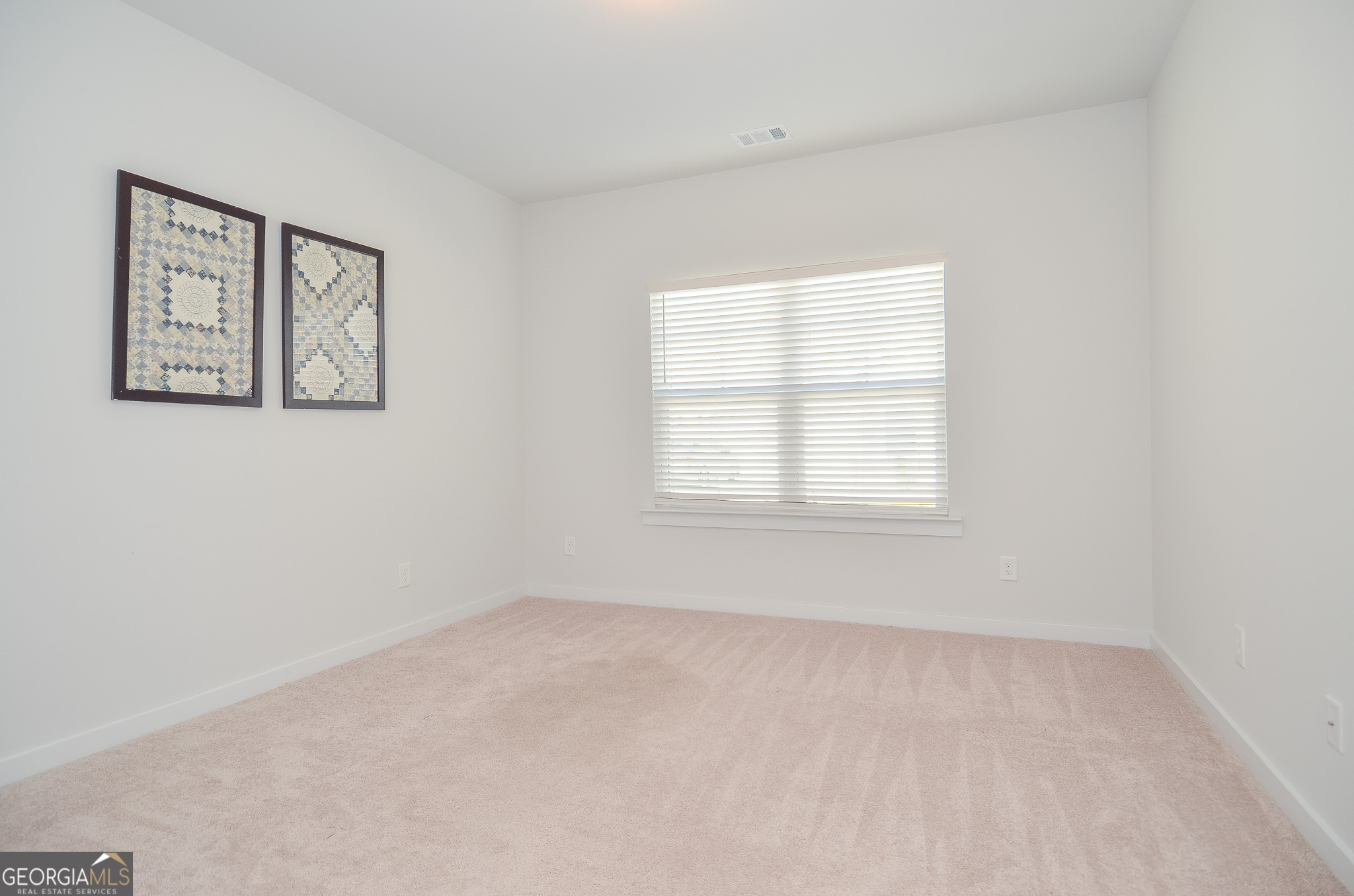 2562 Rathburn Circle