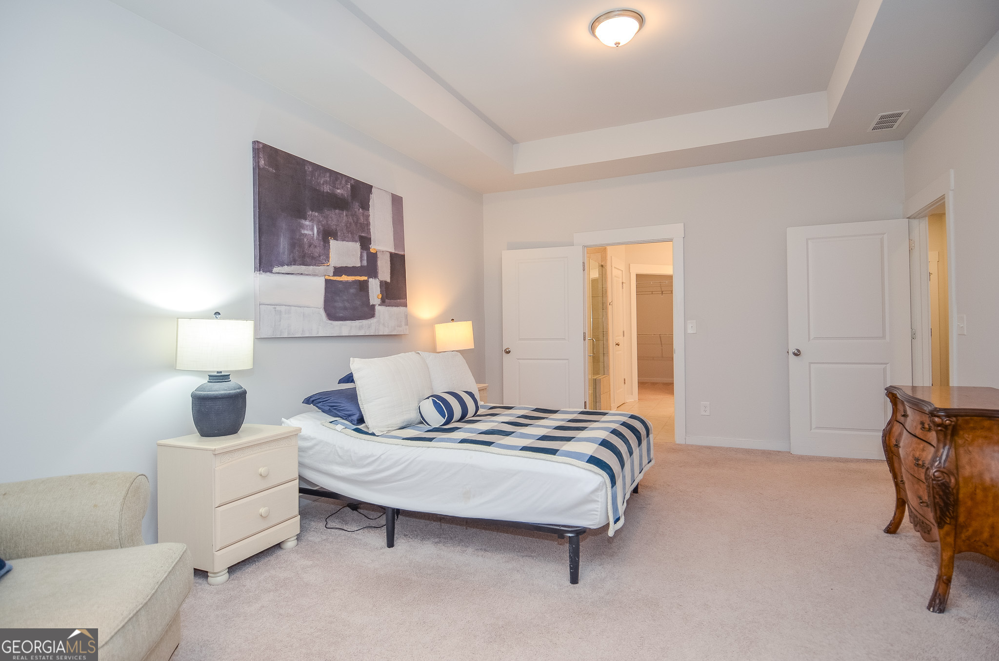 2562 Rathburn Circle