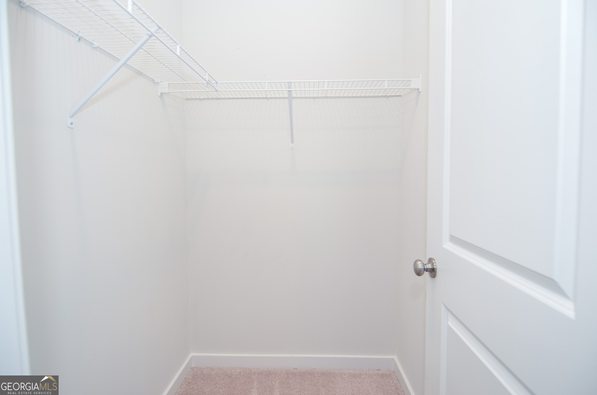 2562 Rathburn Circle