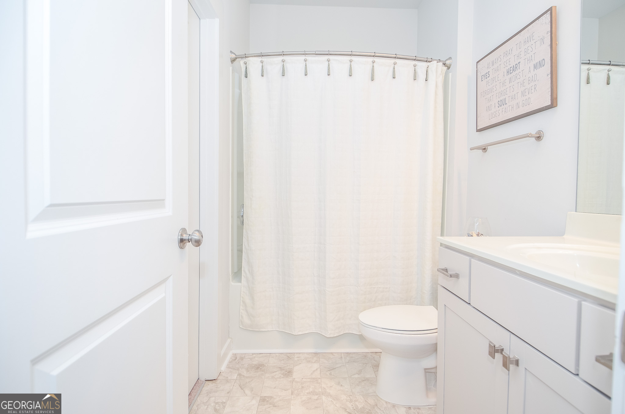 2562 Rathburn Circle