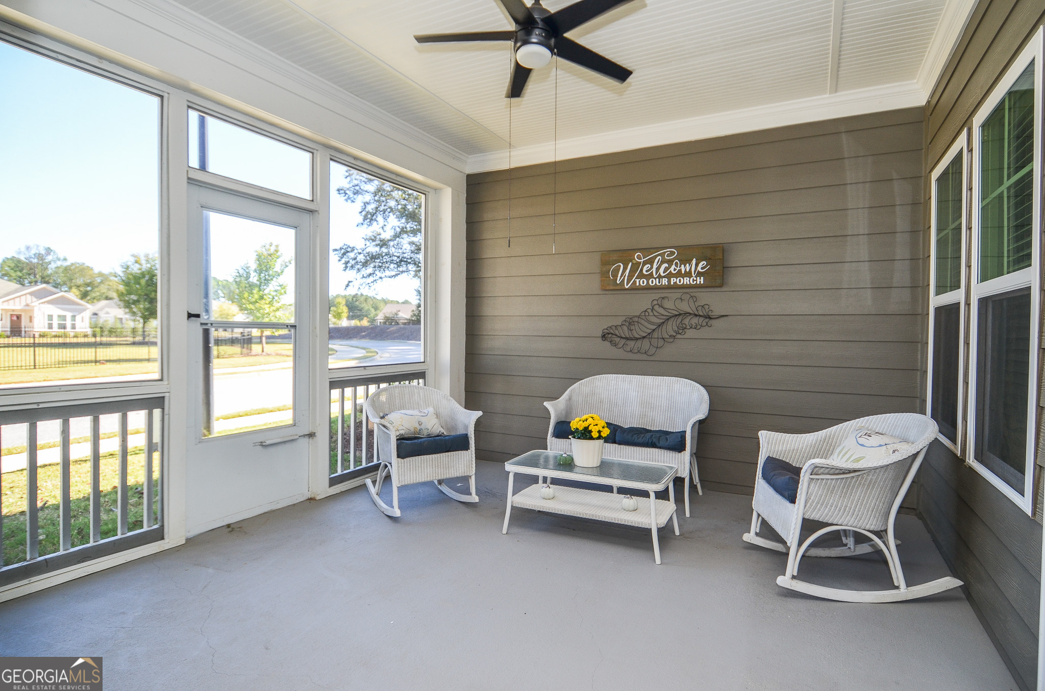 2562 Rathburn Circle