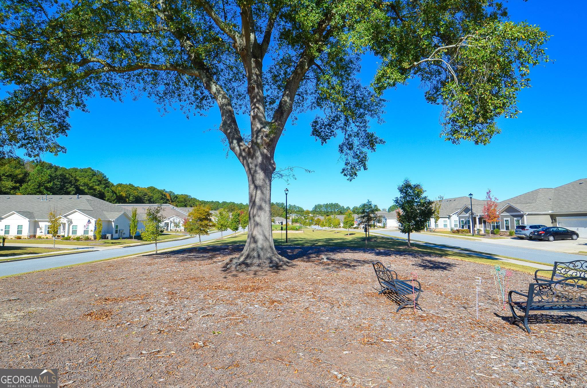 2562 Rathburn Circle