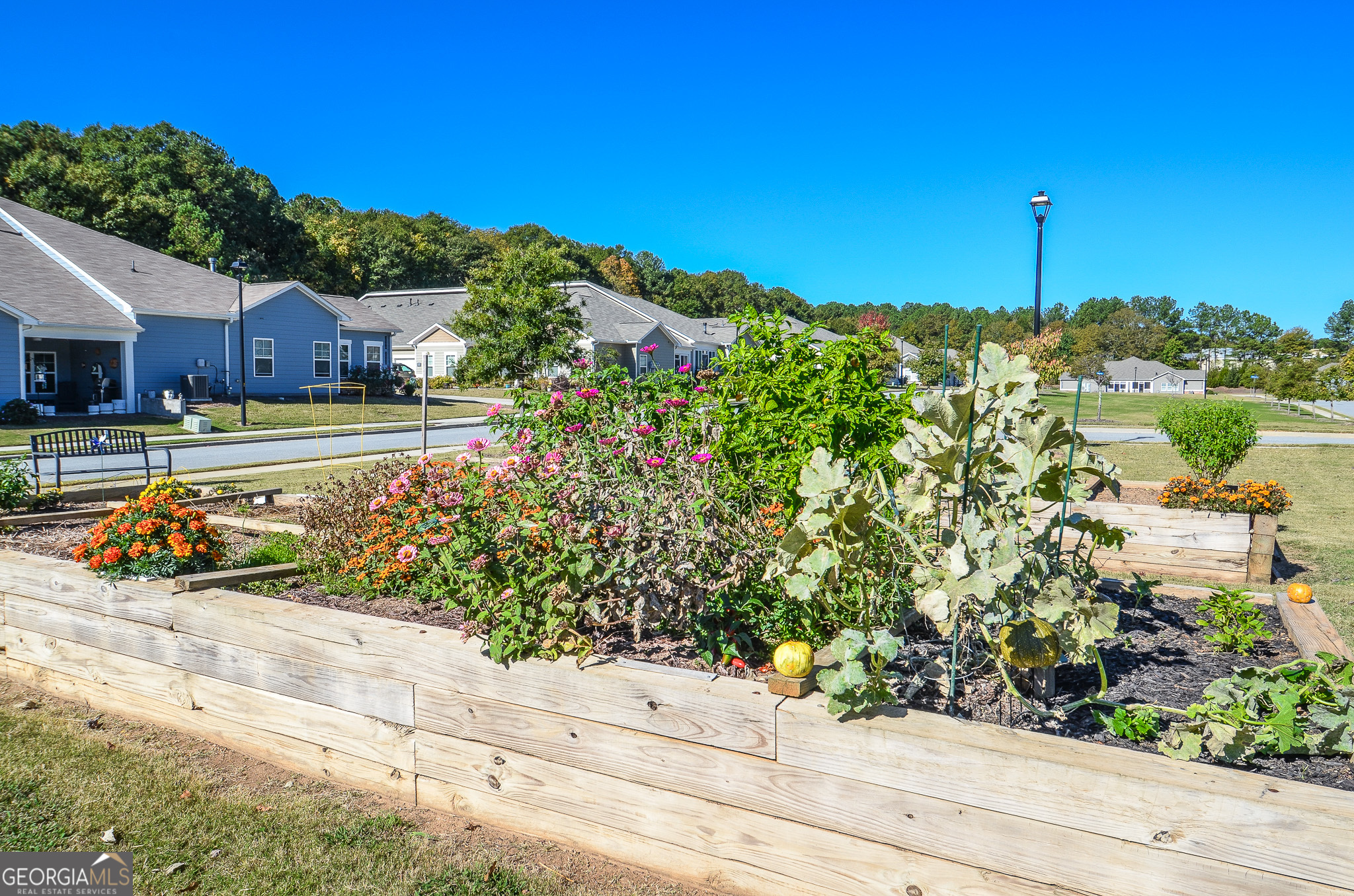 2562 Rathburn Circle