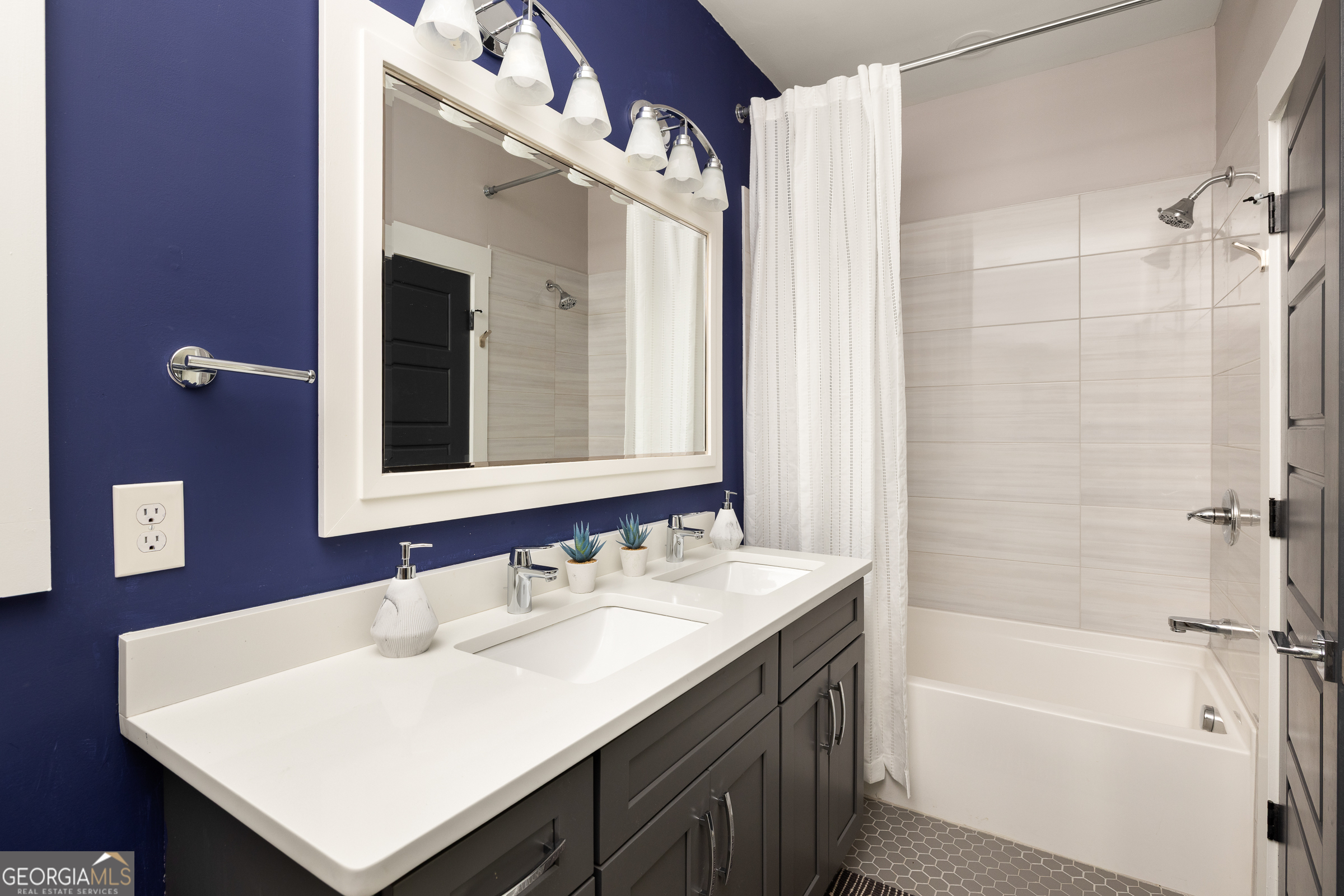 1745 Russell Street SE