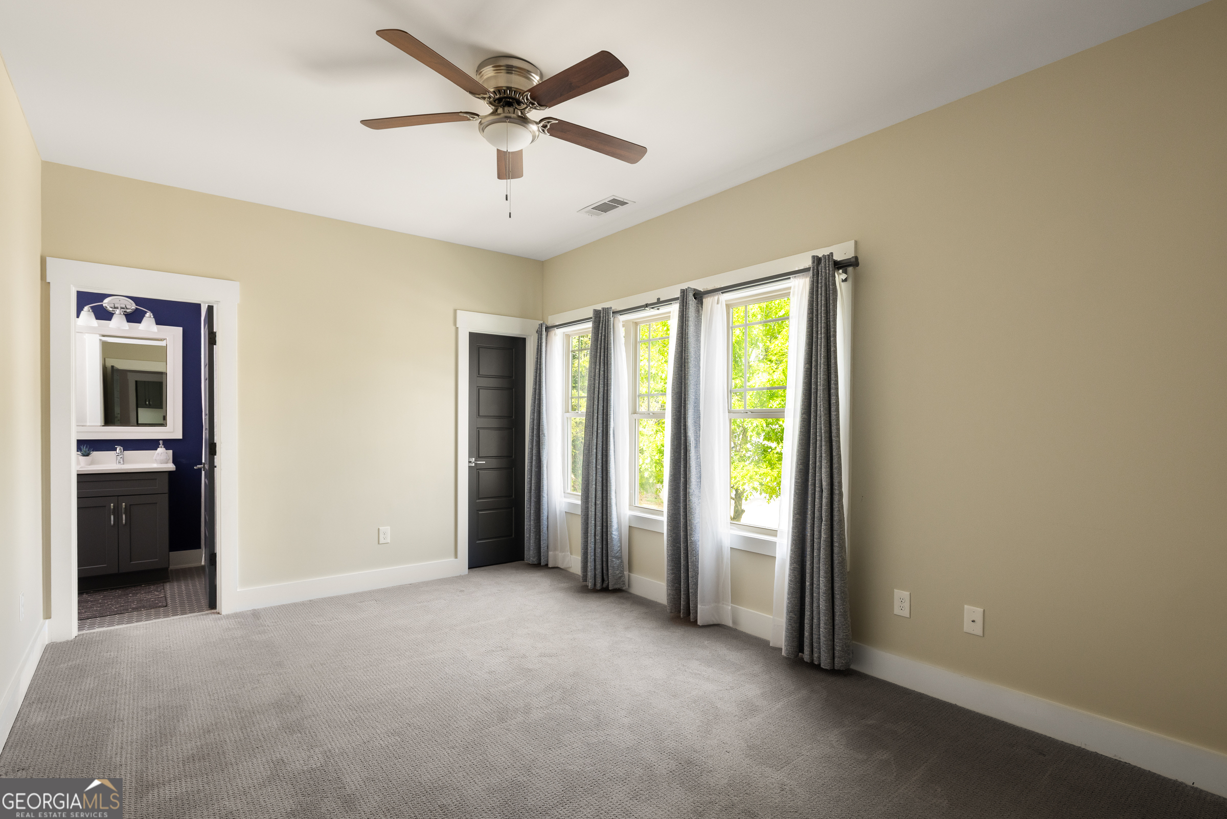 1745 Russell Street SE