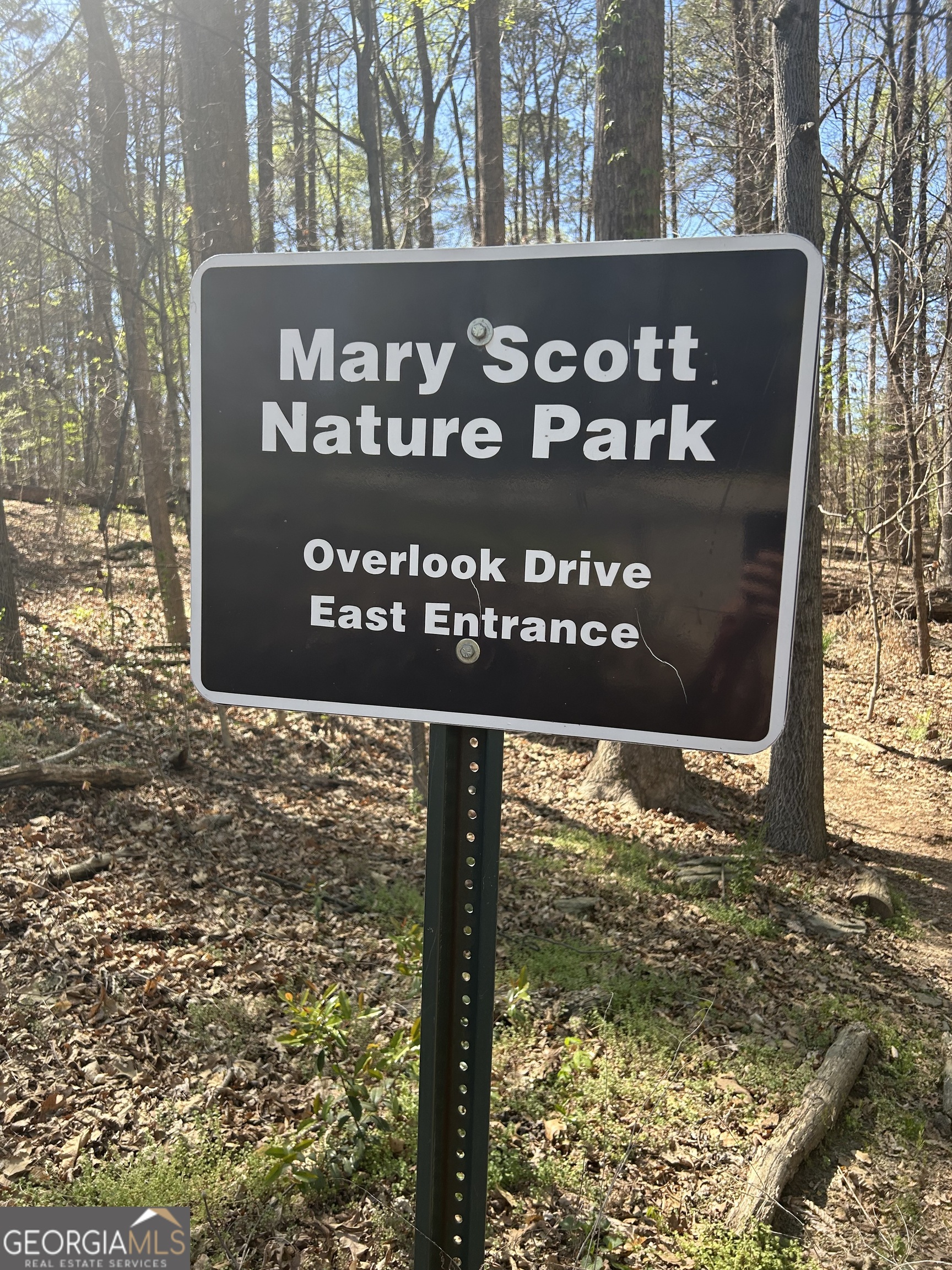 2774 Overlook Drive NE