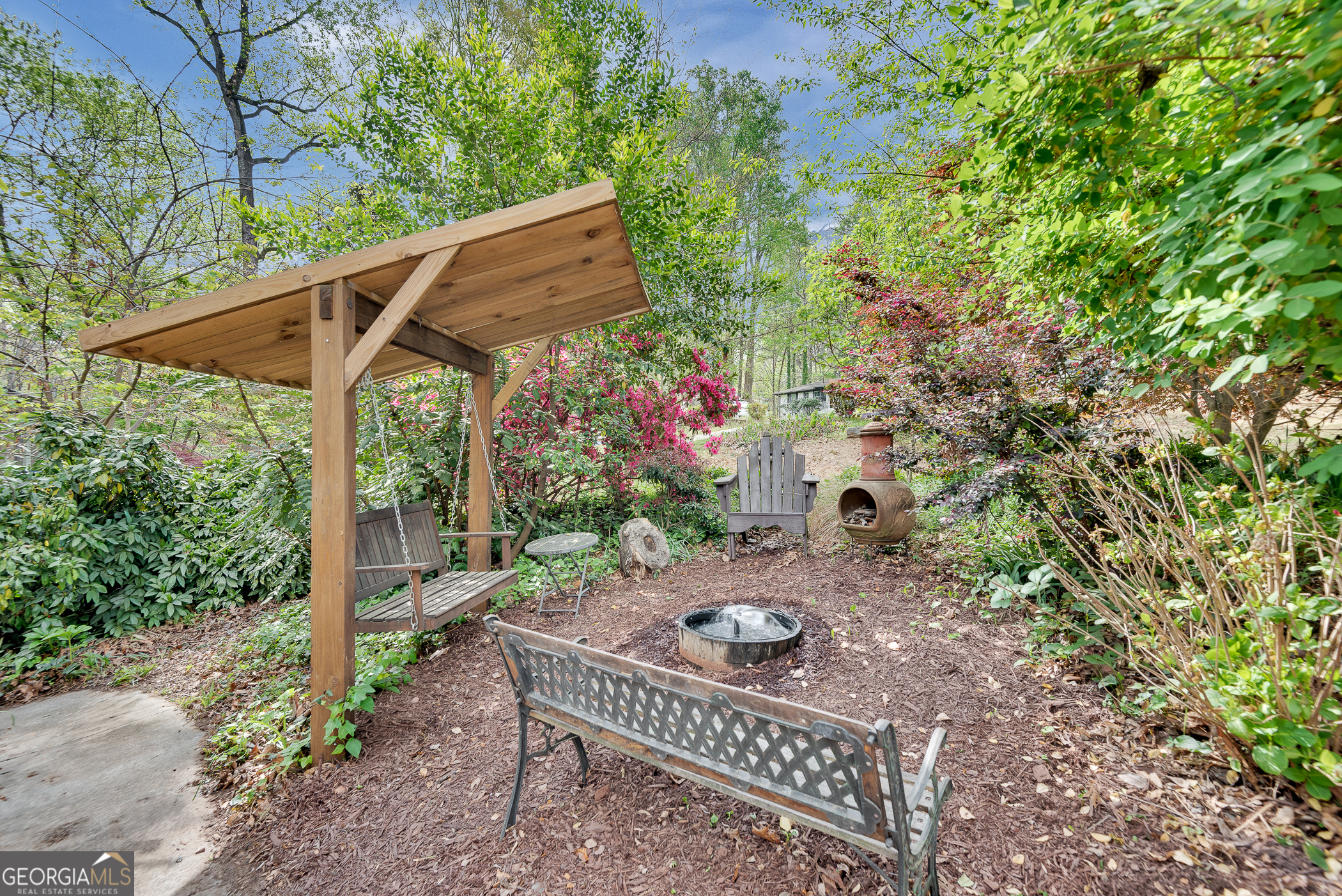 2774 Overlook Drive NE