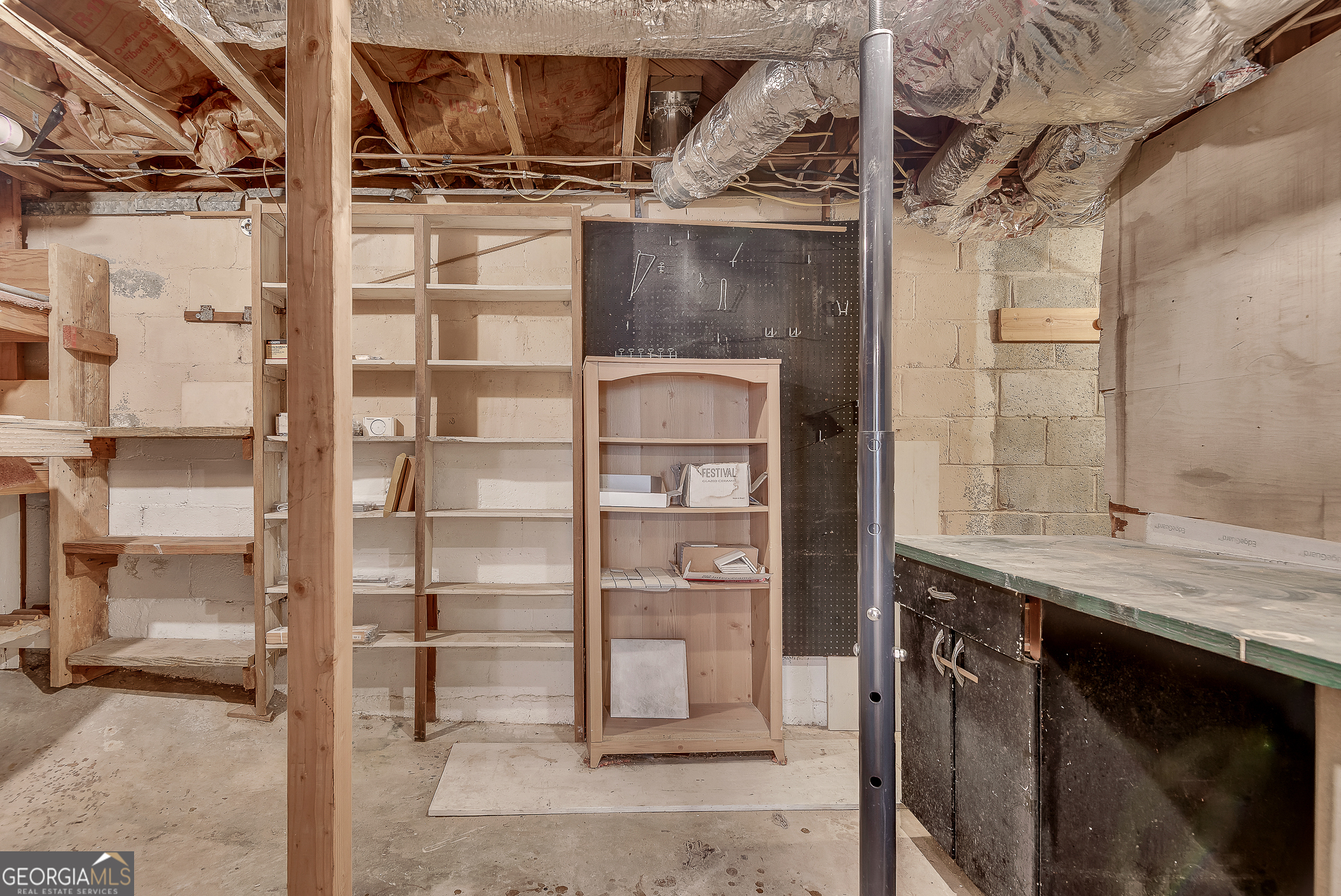 2774 Overlook Drive NE