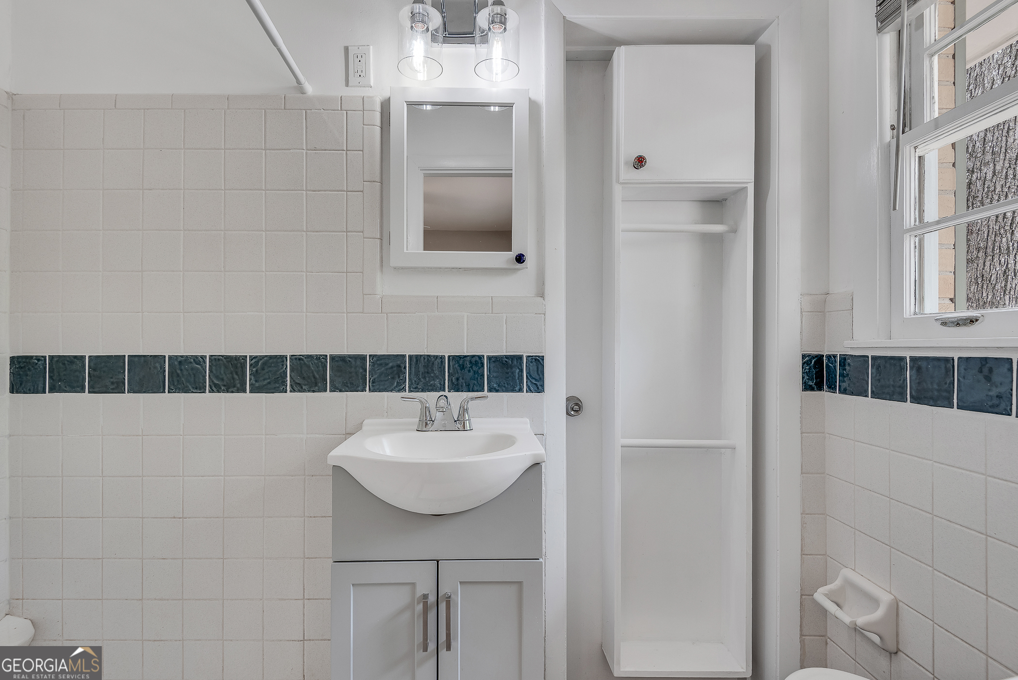 2774 Overlook Drive NE