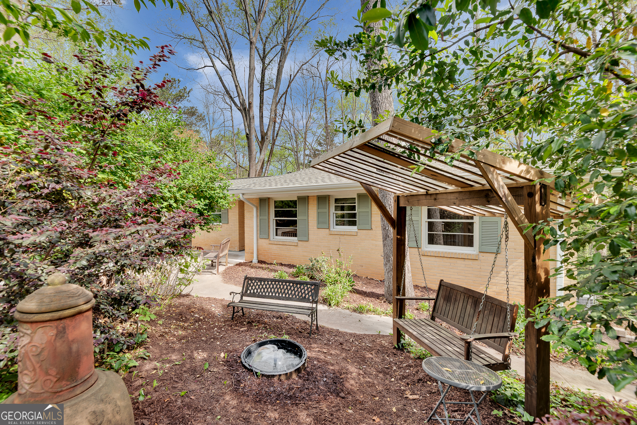 2774 Overlook Drive NE