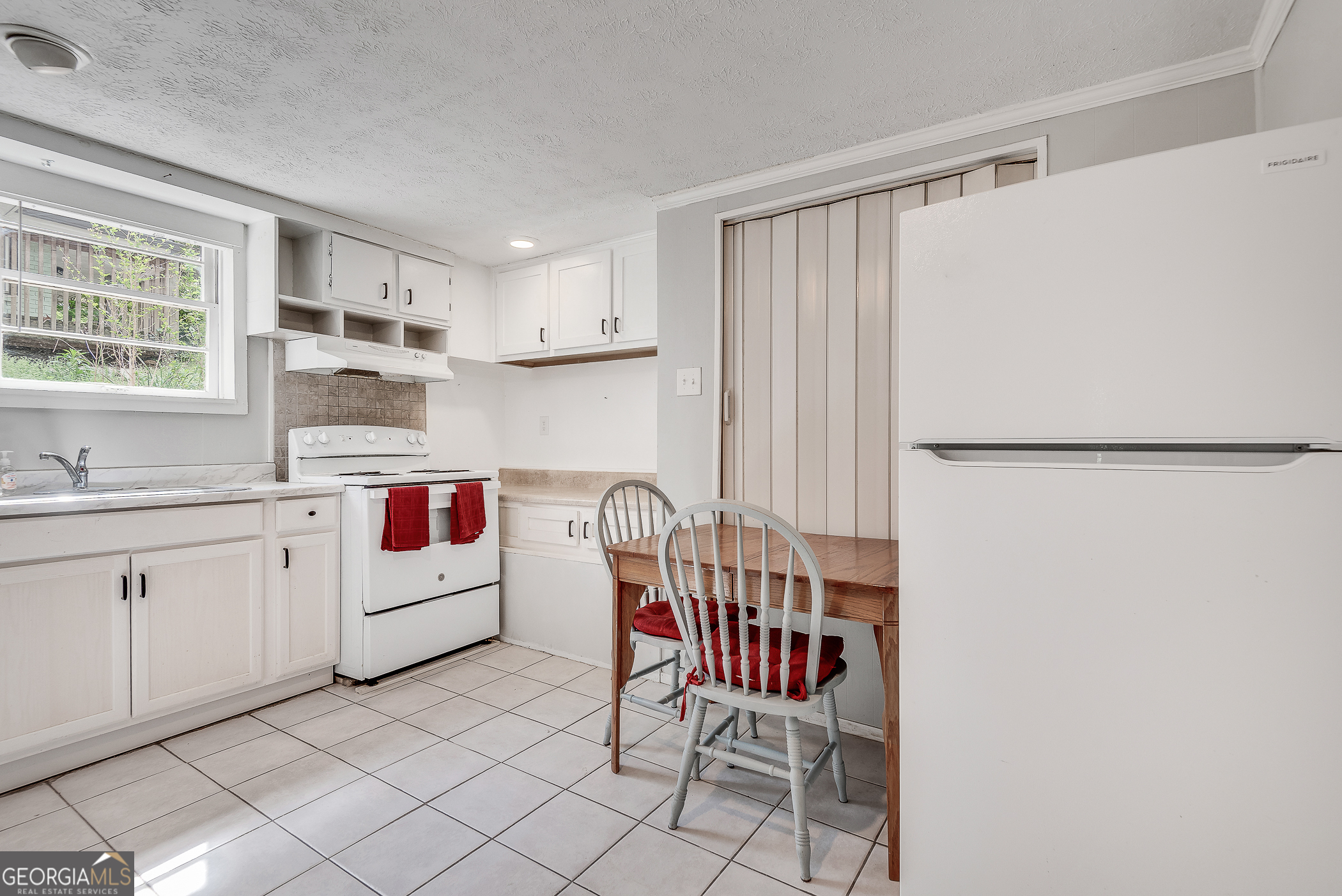 2774 Overlook Drive NE