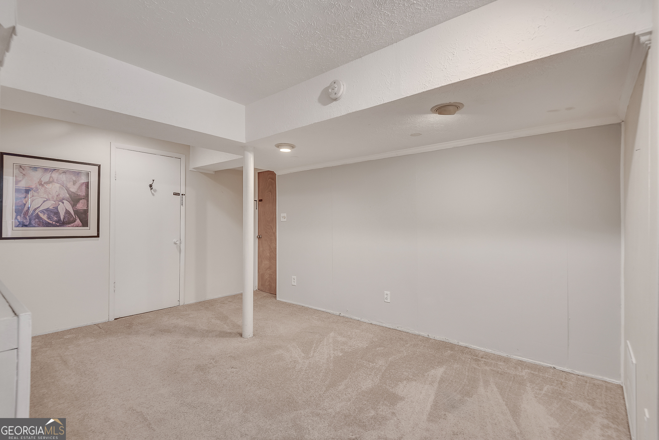 2774 Overlook Drive NE