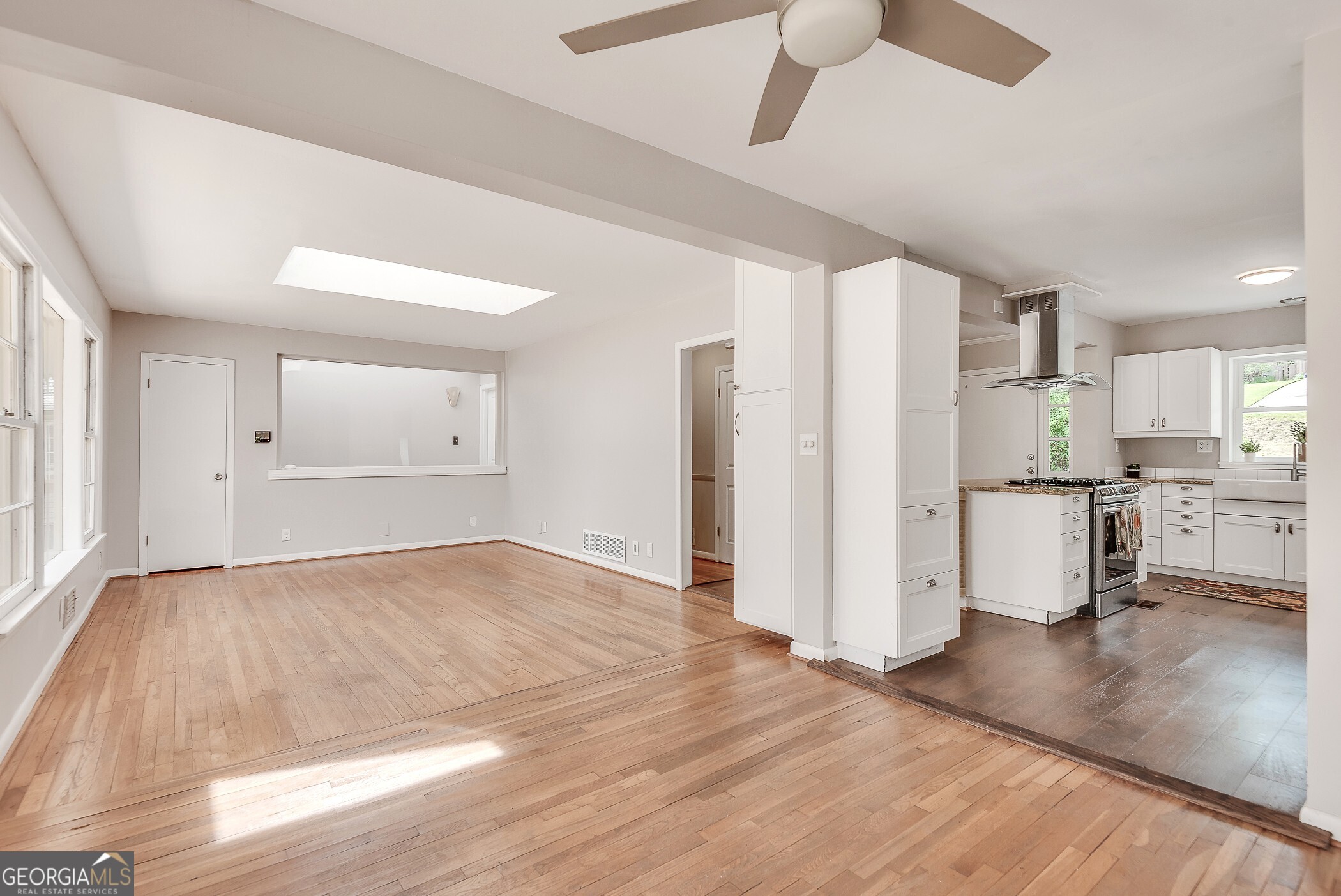 2774 Overlook Drive NE