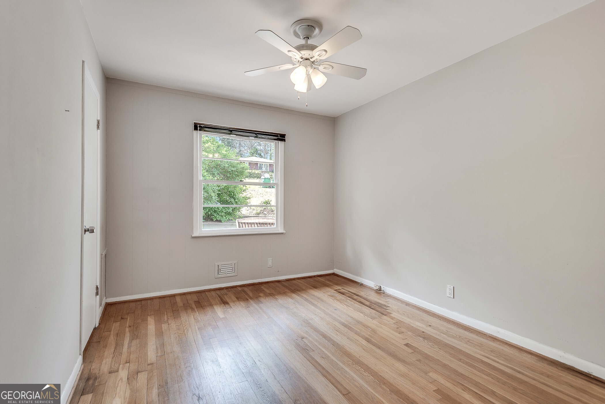 2774 Overlook Drive NE