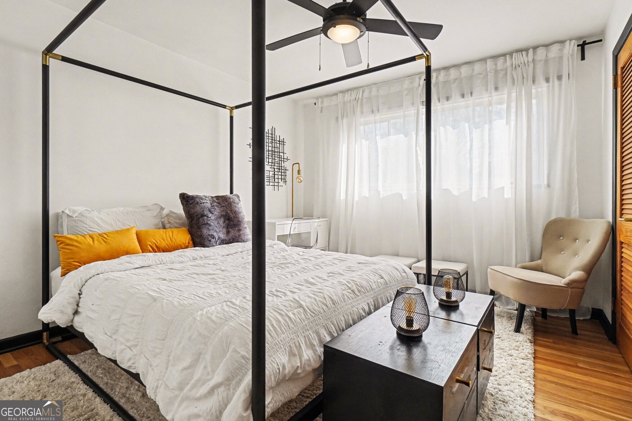 4233 Palm Springs Drive