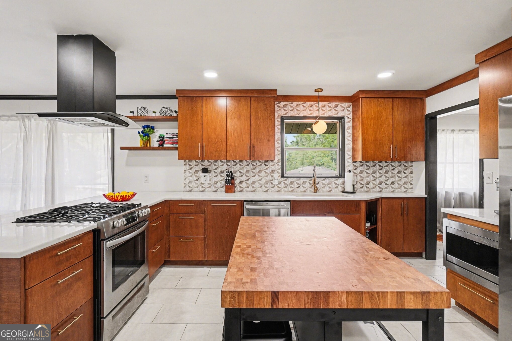 4233 Palm Springs Drive