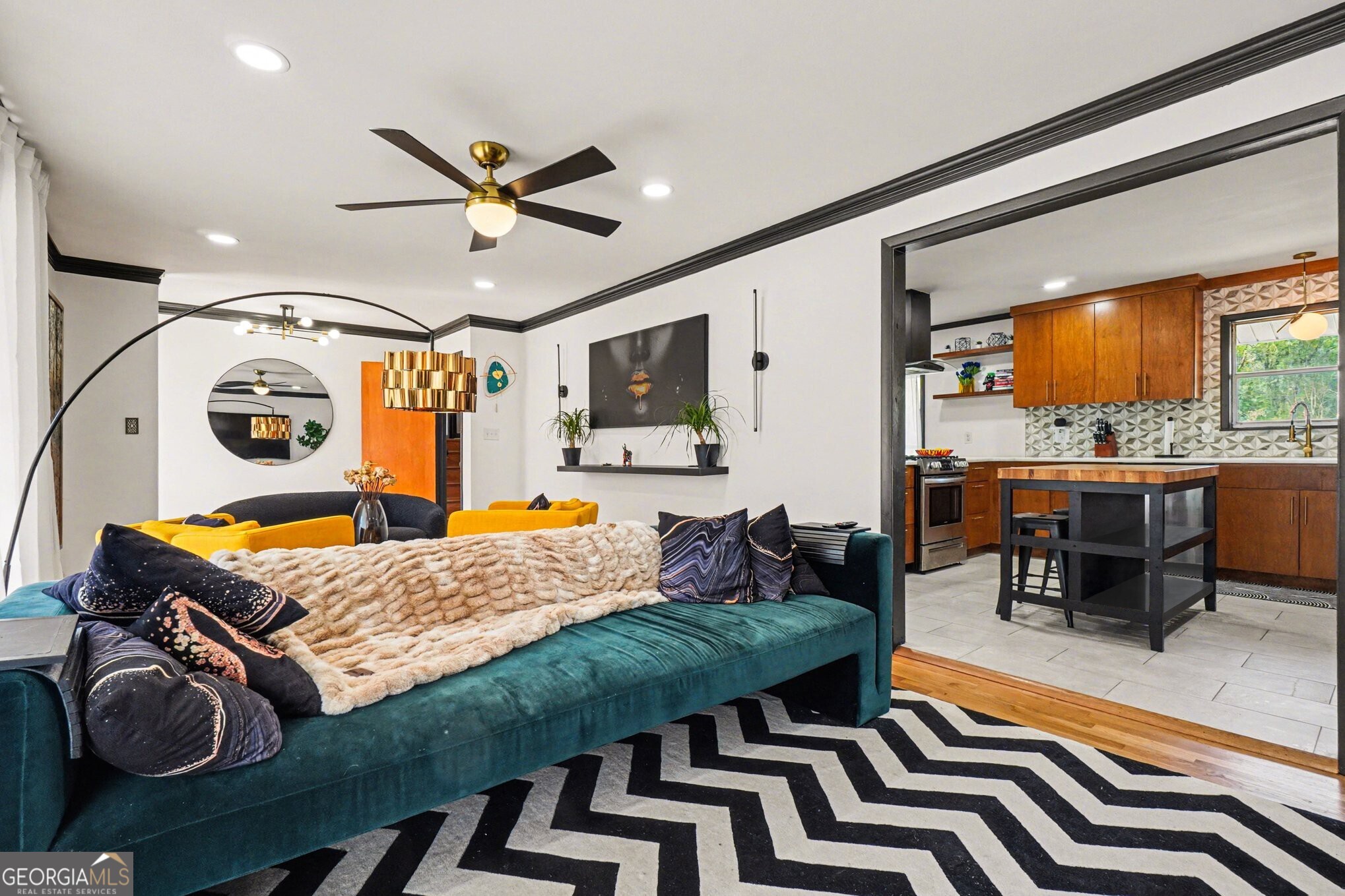 4233 Palm Springs Drive