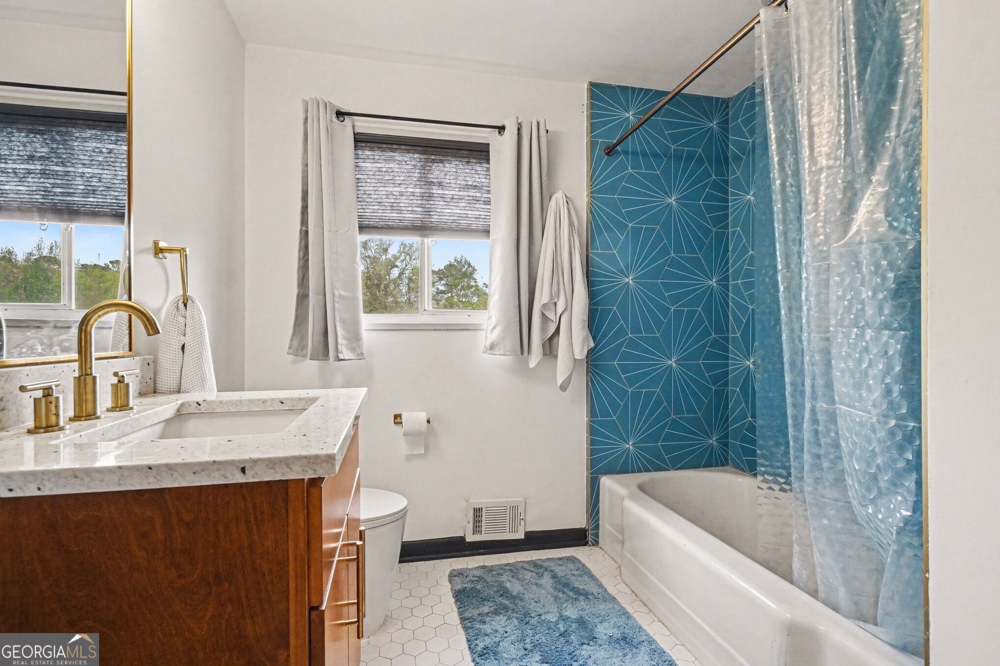 4233 Palm Springs Drive