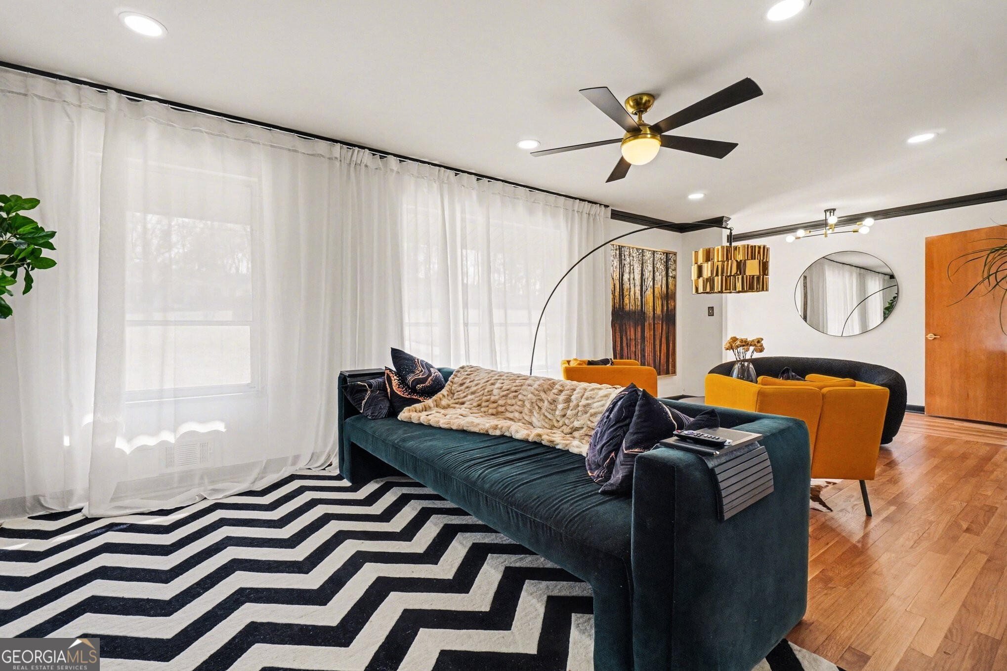 4233 Palm Springs Drive